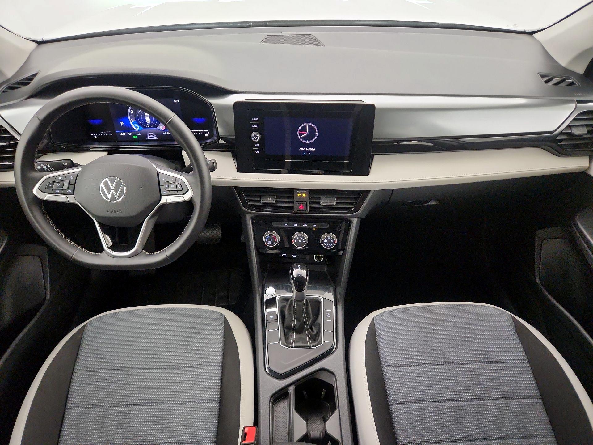 Thumbnail: 2025 Volkswagen Taos - 9