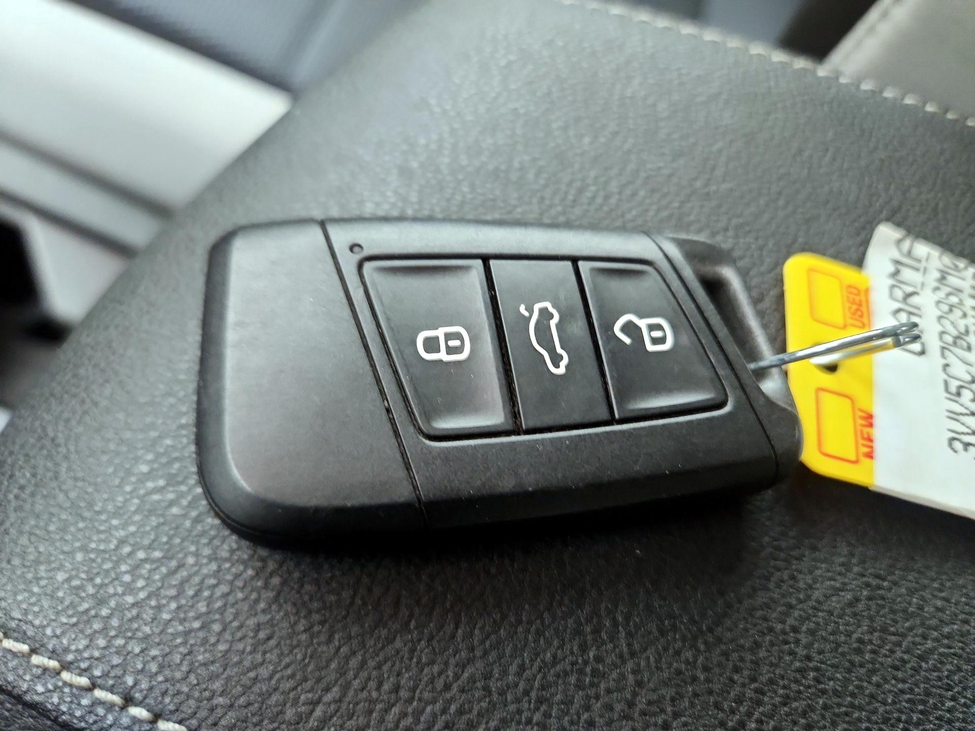 Thumbnail: 2025 Volkswagen Taos - 18