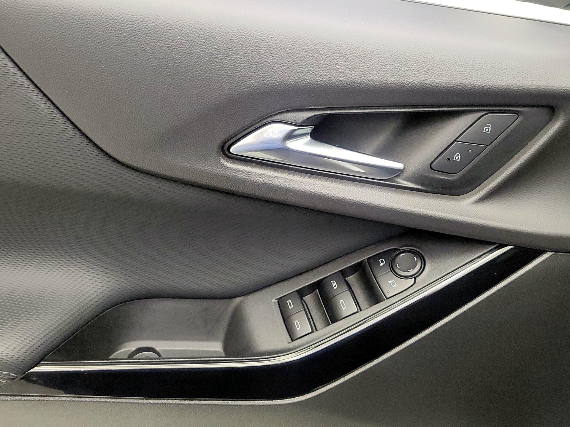 Thumbnail: 2025 Chevrolet Equinox - 10