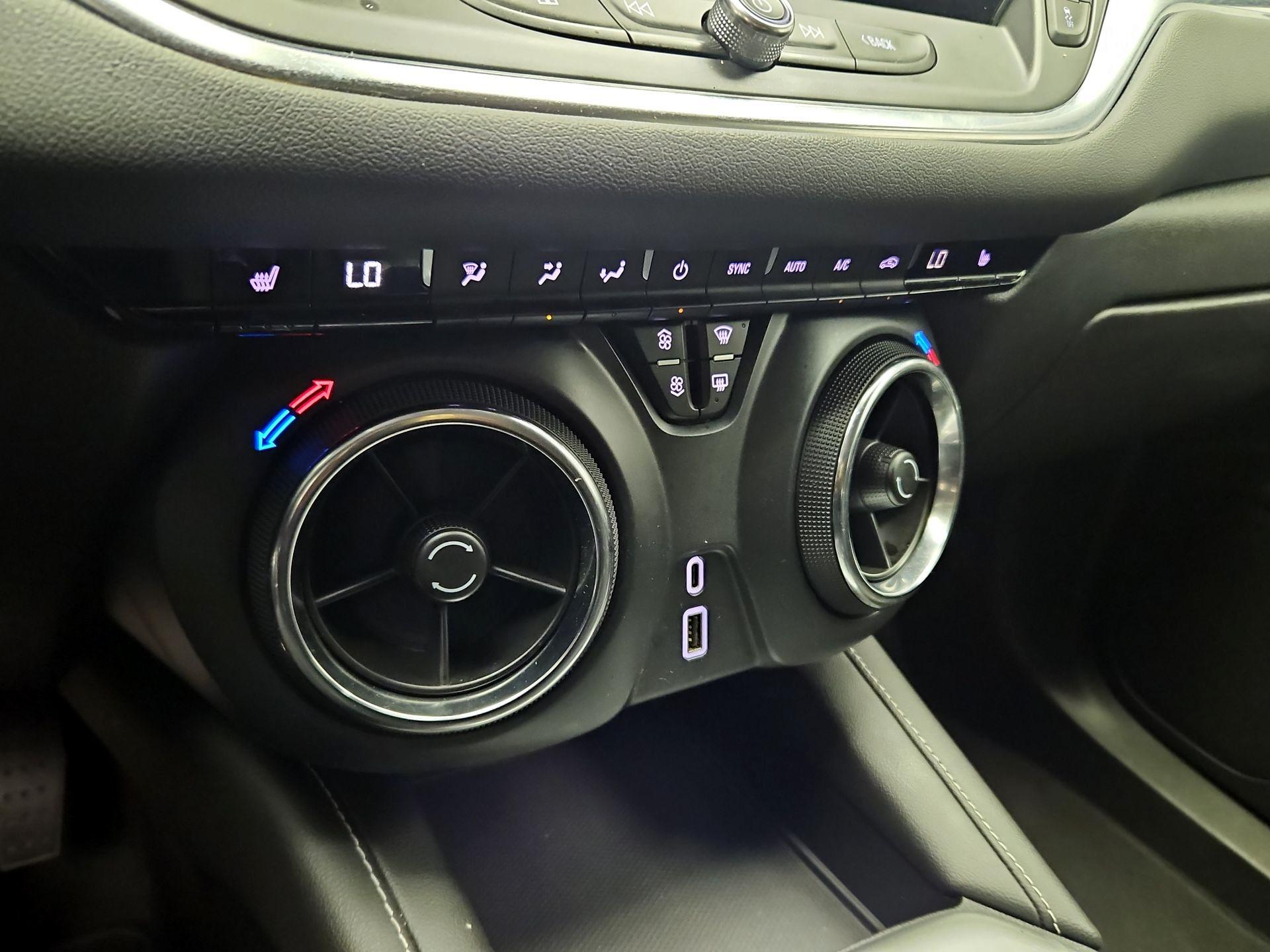 Thumbnail: 2025 Chevrolet Blazer - 16