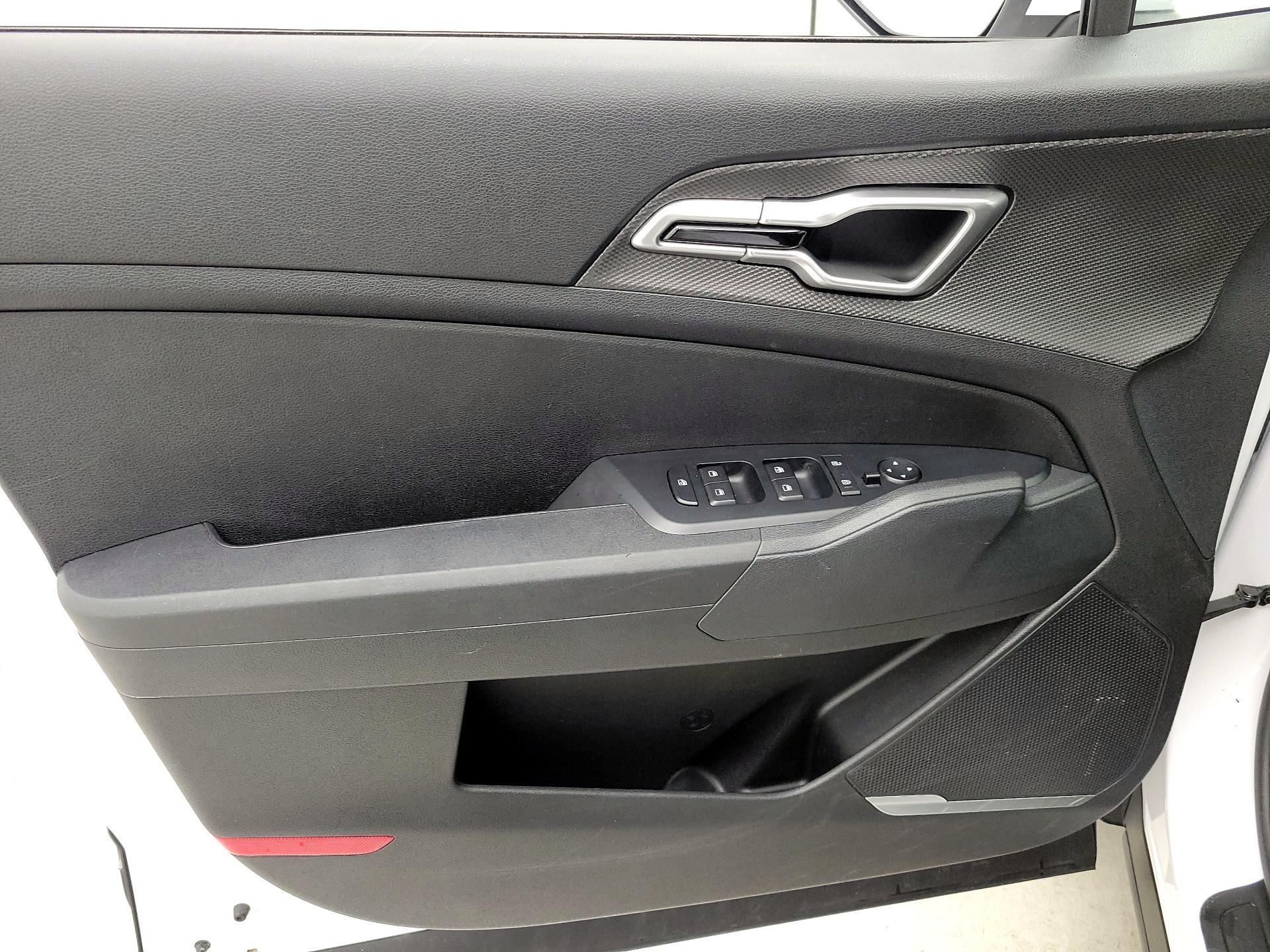 Thumbnail: 2025 Kia Sportage - 12