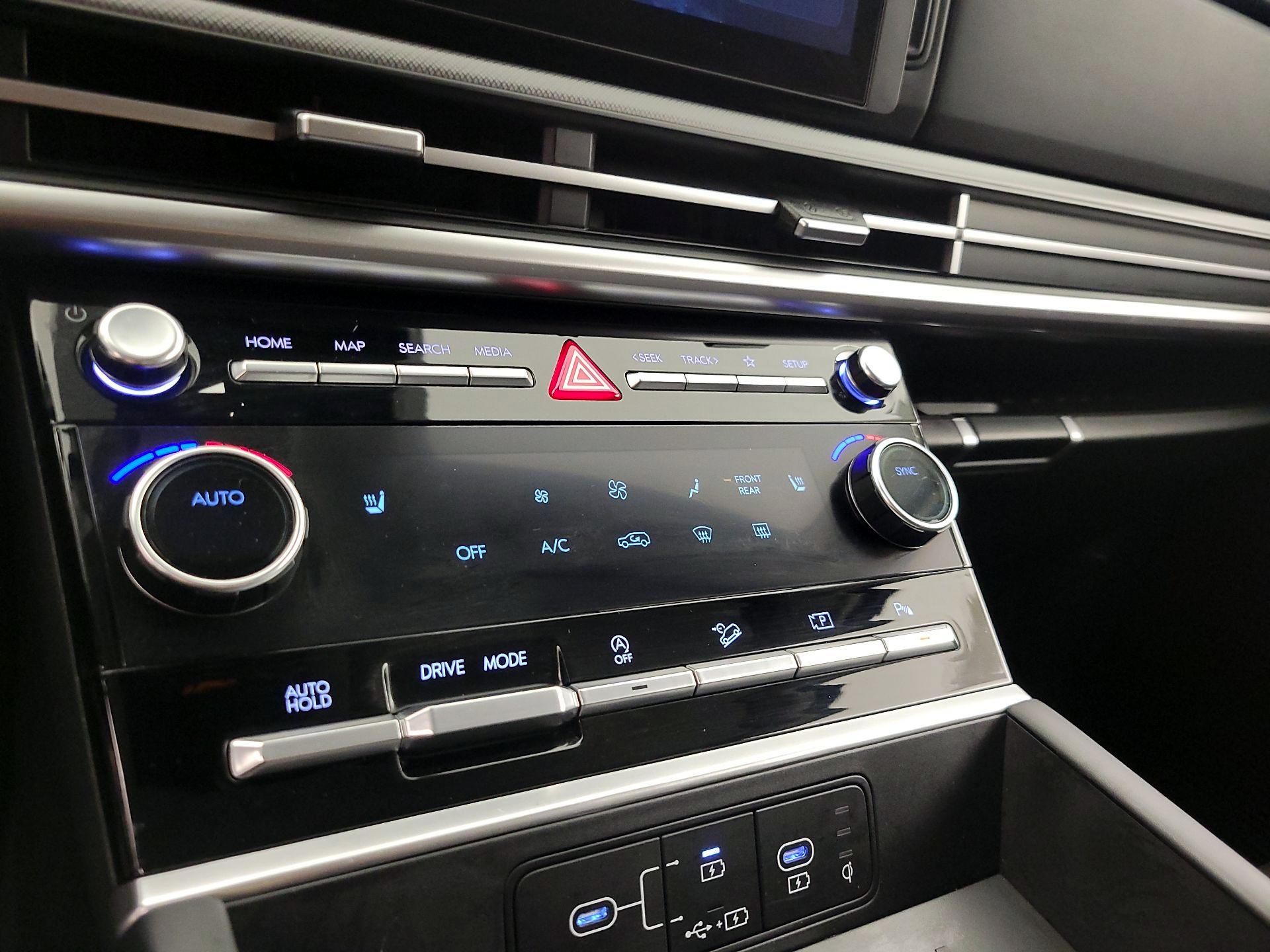 Thumbnail: 2025 Hyundai Santa Fe - 16