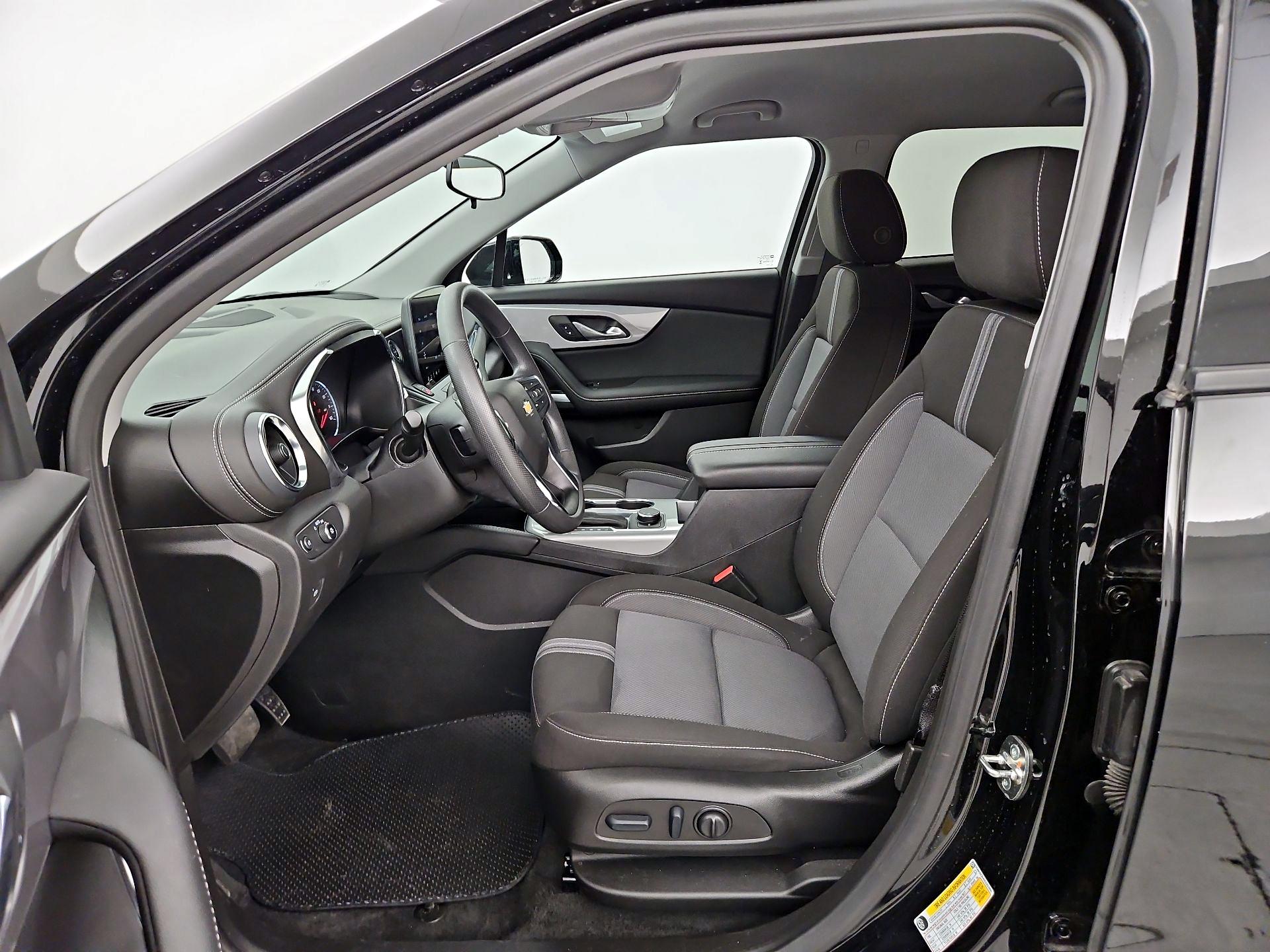 Thumbnail: 2025 Chevrolet Blazer - 11