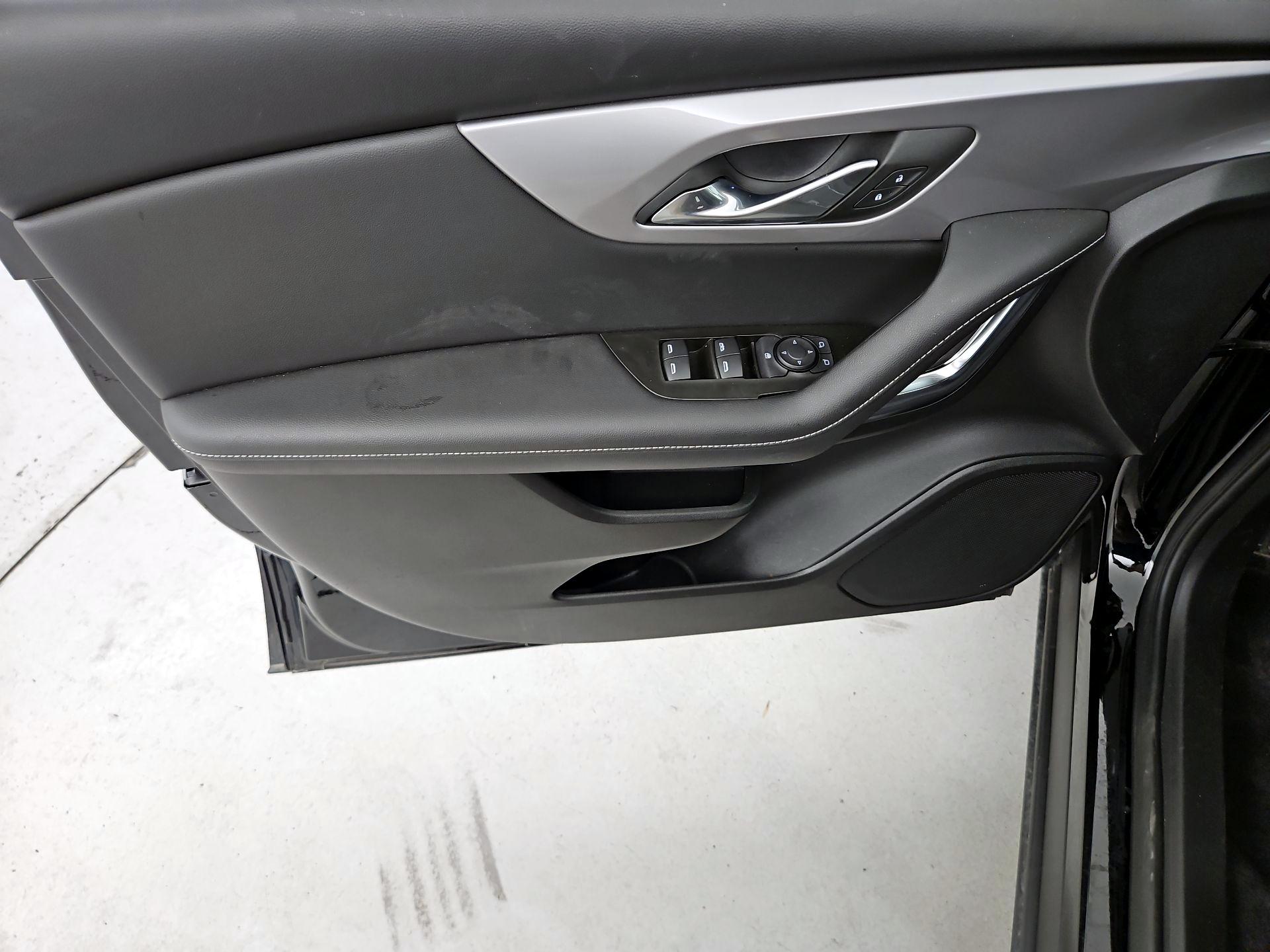 Thumbnail: 2025 Chevrolet Blazer - 12