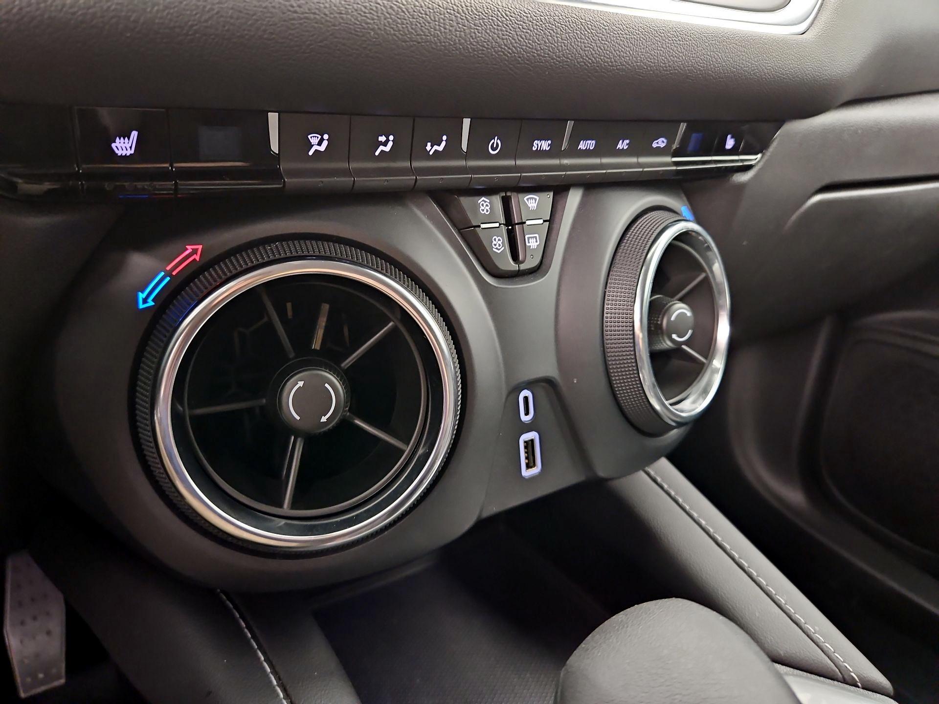 Thumbnail: 2025 Chevrolet Blazer - 16