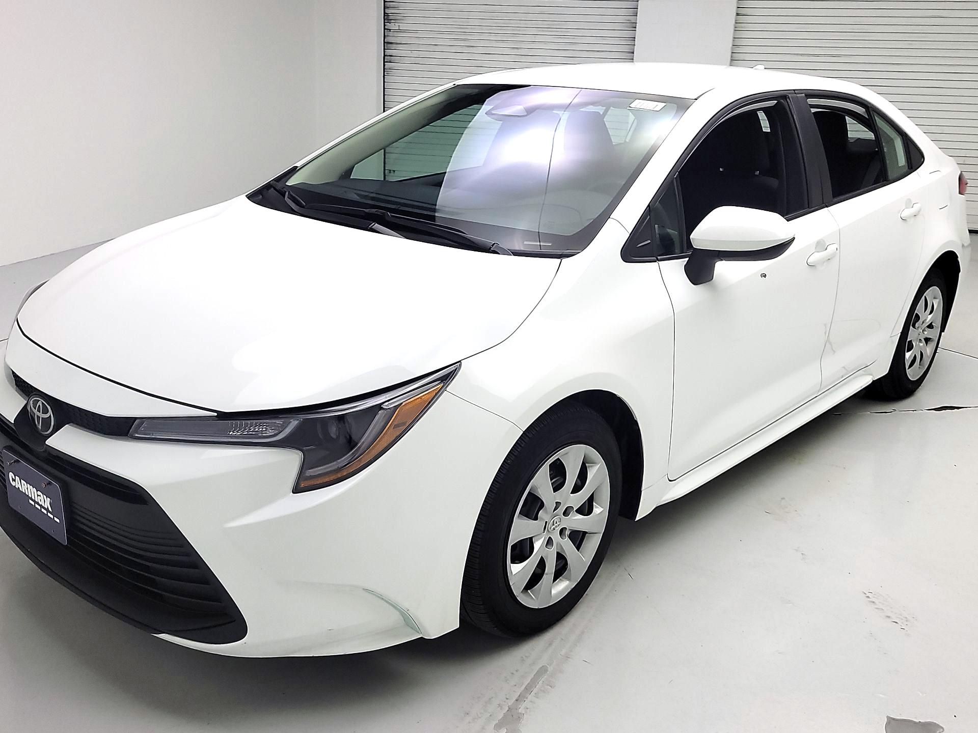 Thumbnail: 2025 Toyota Corolla - 3