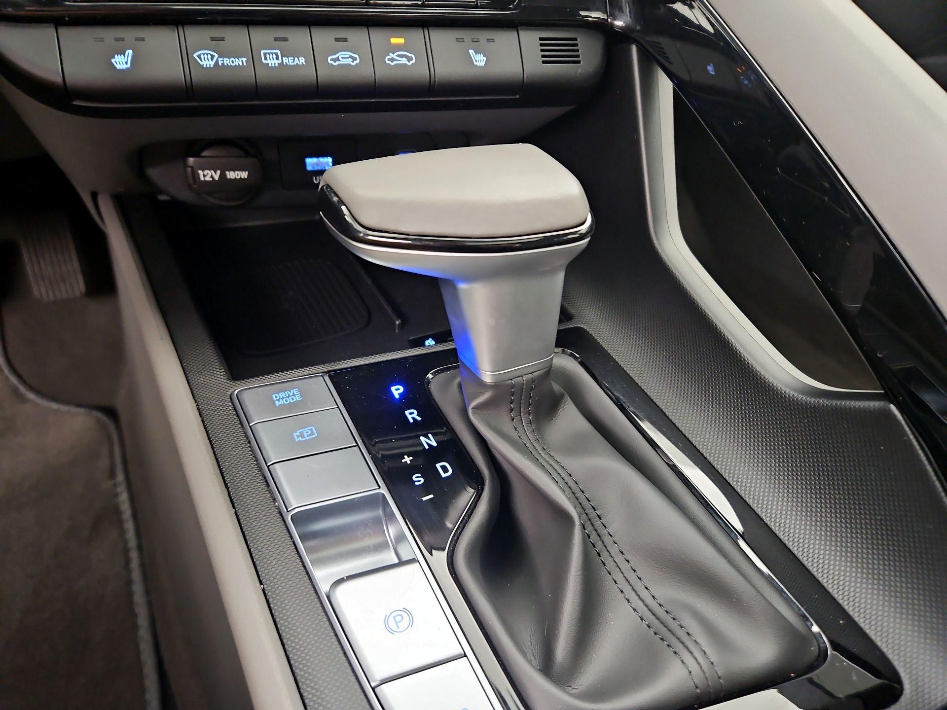 Thumbnail: 2025 Hyundai Elantra - 18