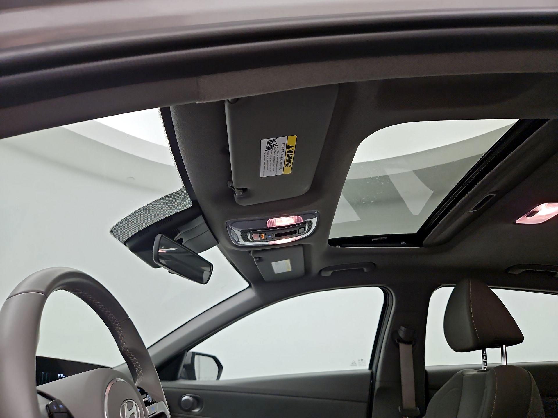 Thumbnail: 2025 Hyundai Elantra - 20