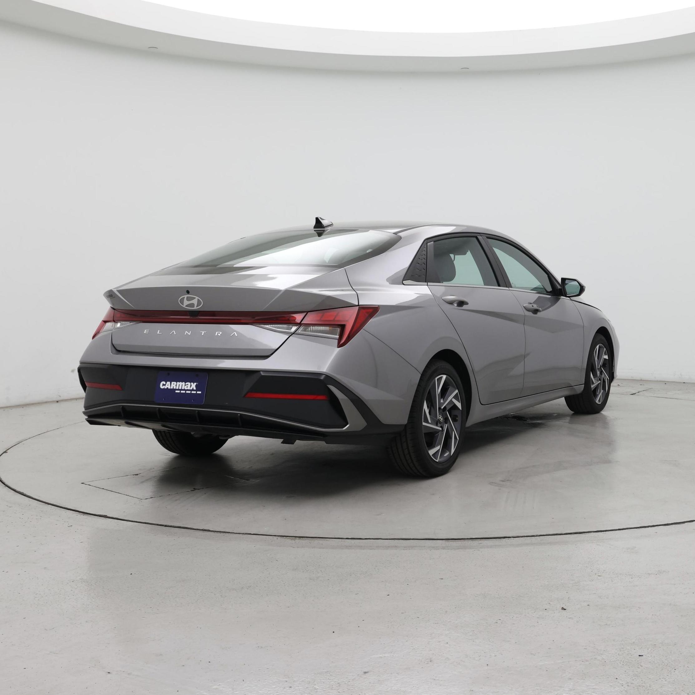 Thumbnail: 2025 Hyundai Elantra - 8