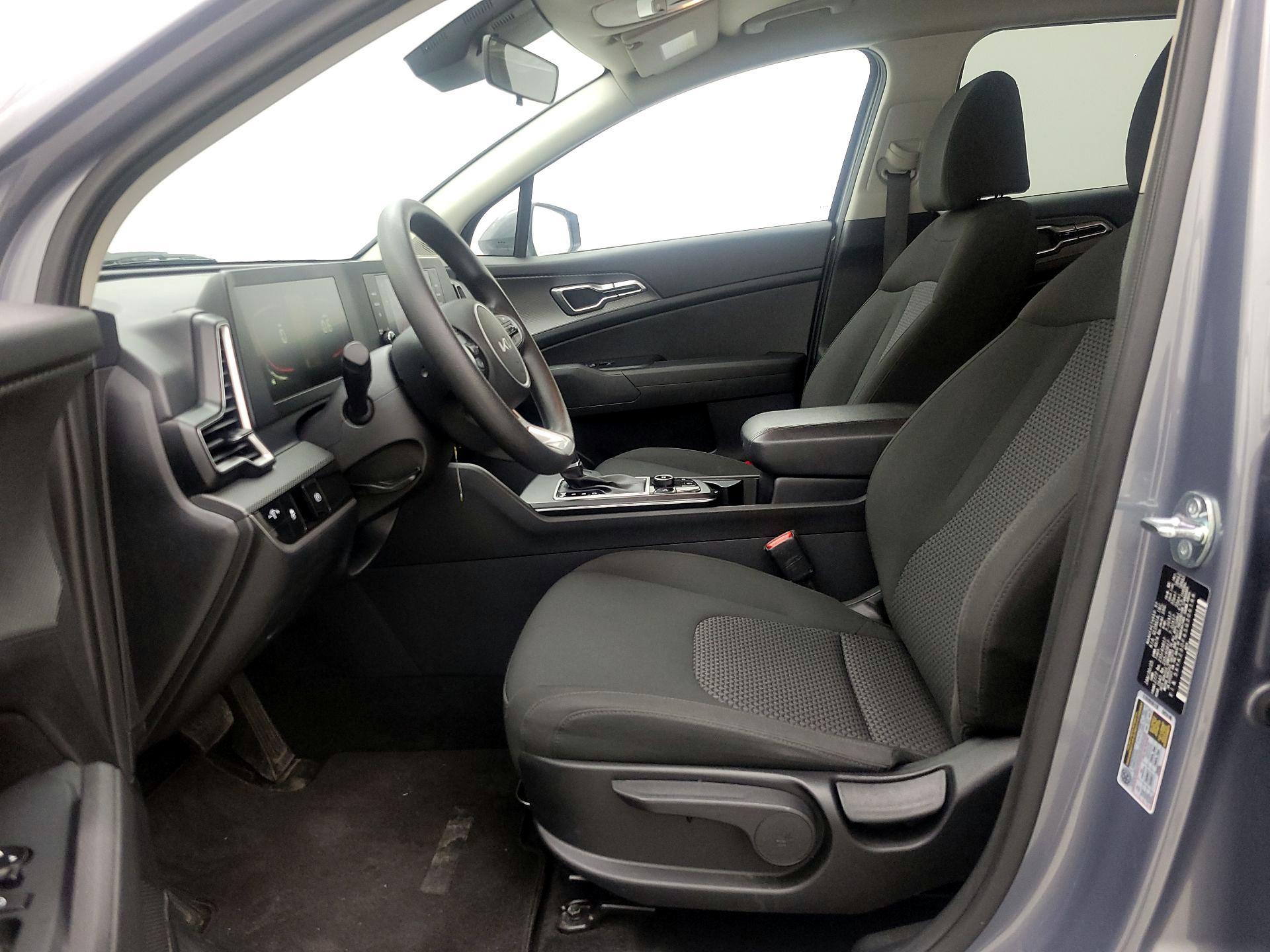 Thumbnail: 2025 Kia Sportage - 11