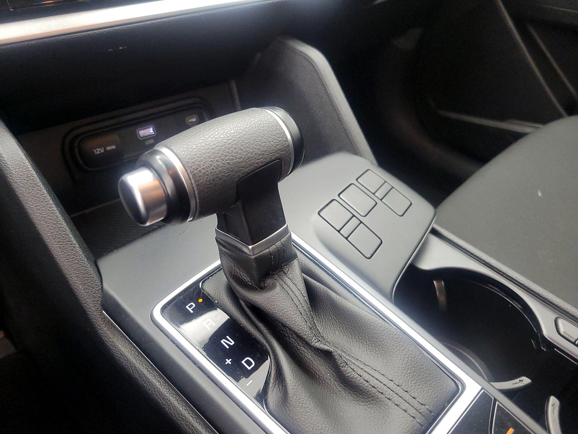 Thumbnail: 2025 Kia Sportage - 16