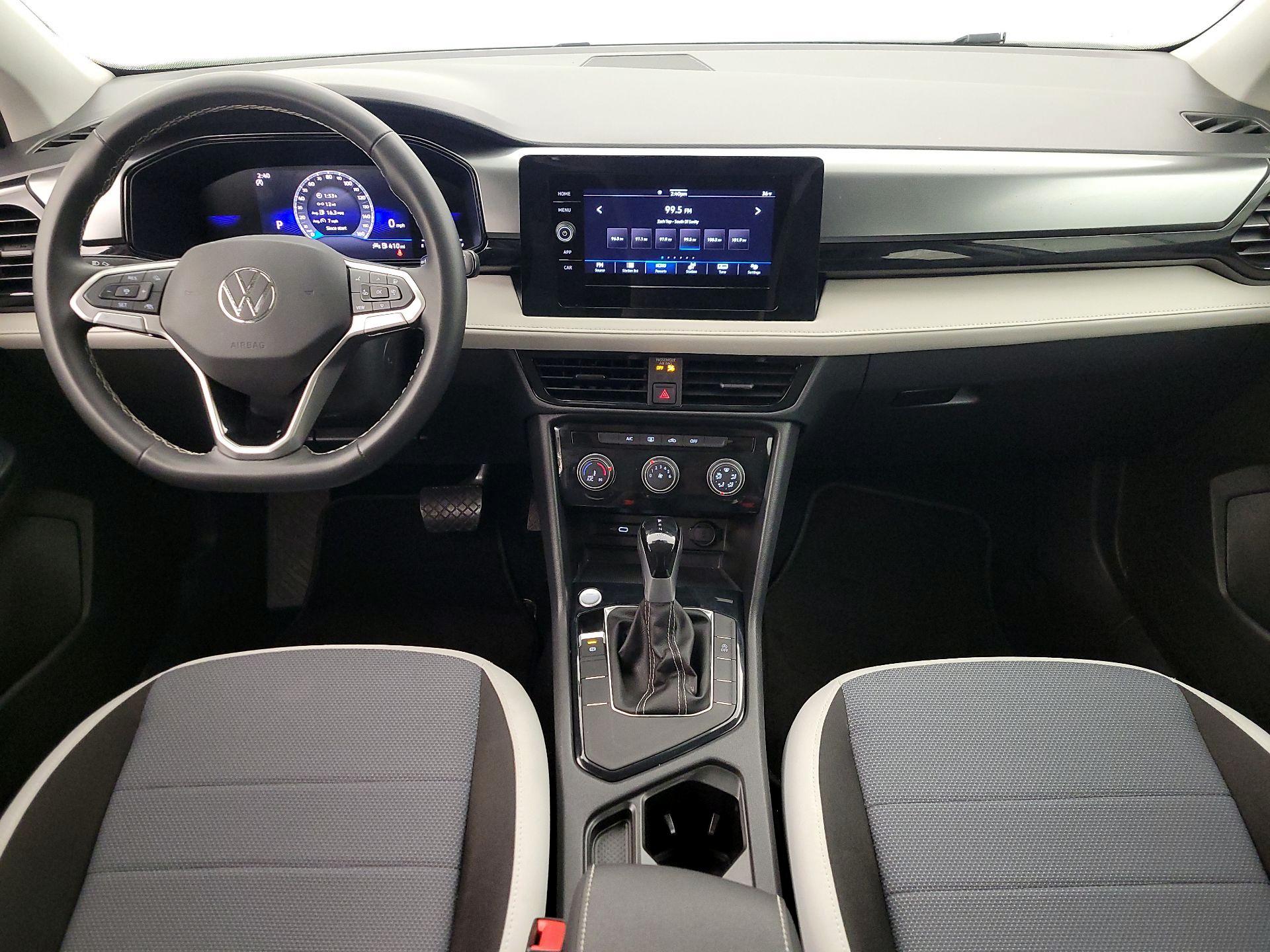 Thumbnail: 2025 Volkswagen Taos - 9