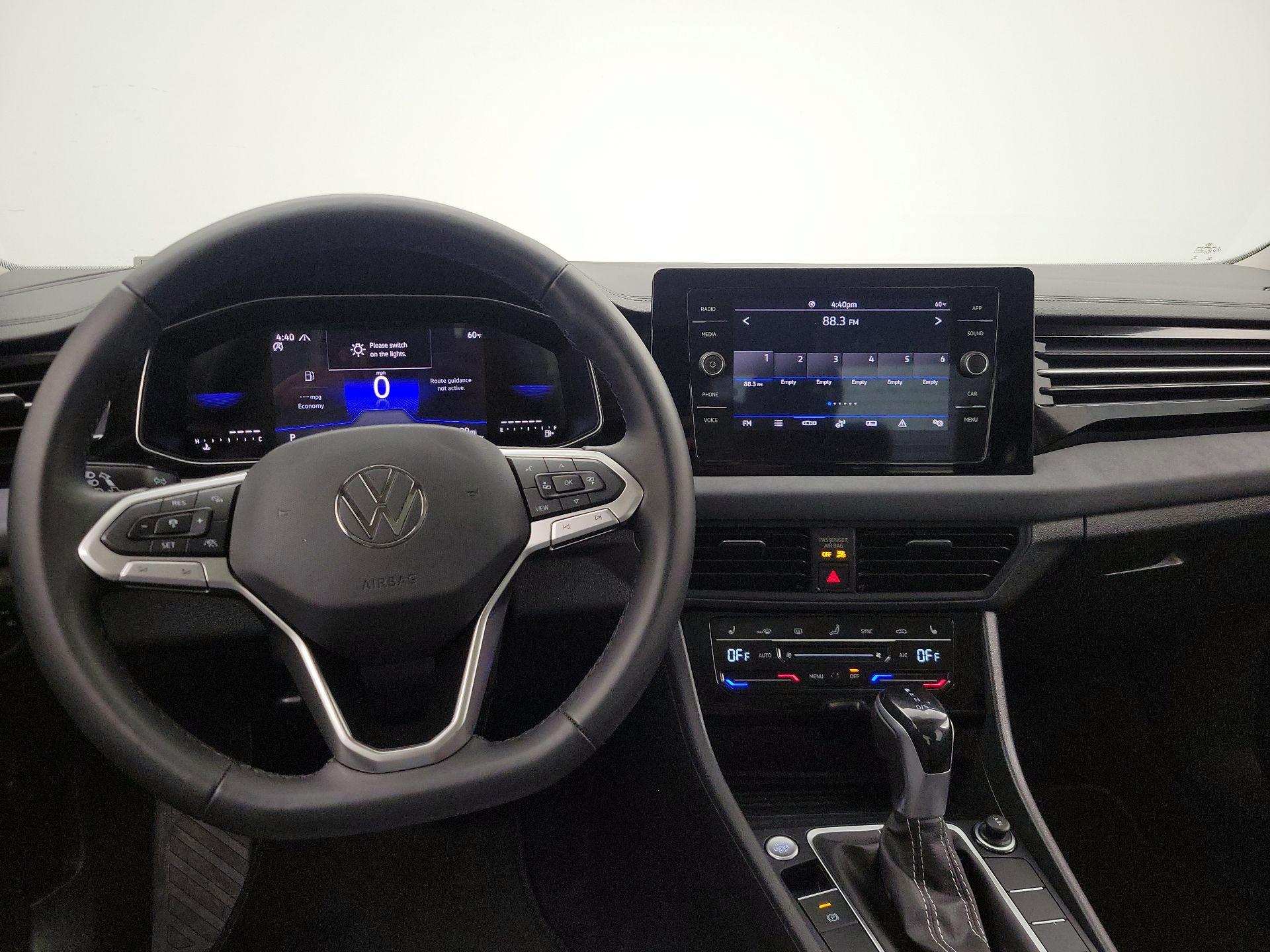 Thumbnail: 2025 Volkswagen Jetta - 9