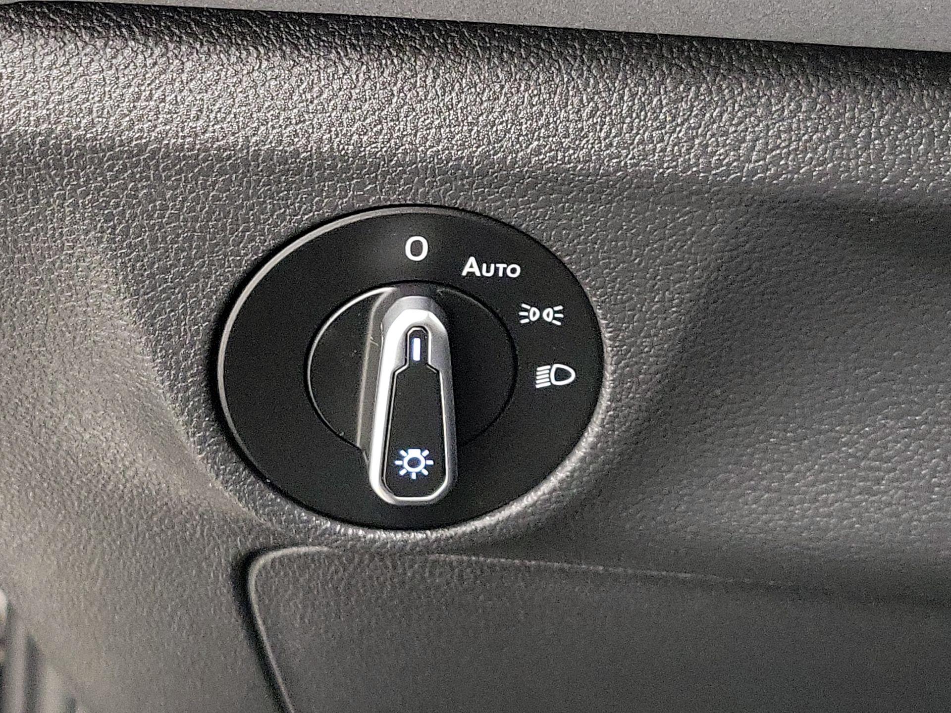 Thumbnail: 2025 Volkswagen Jetta - 13