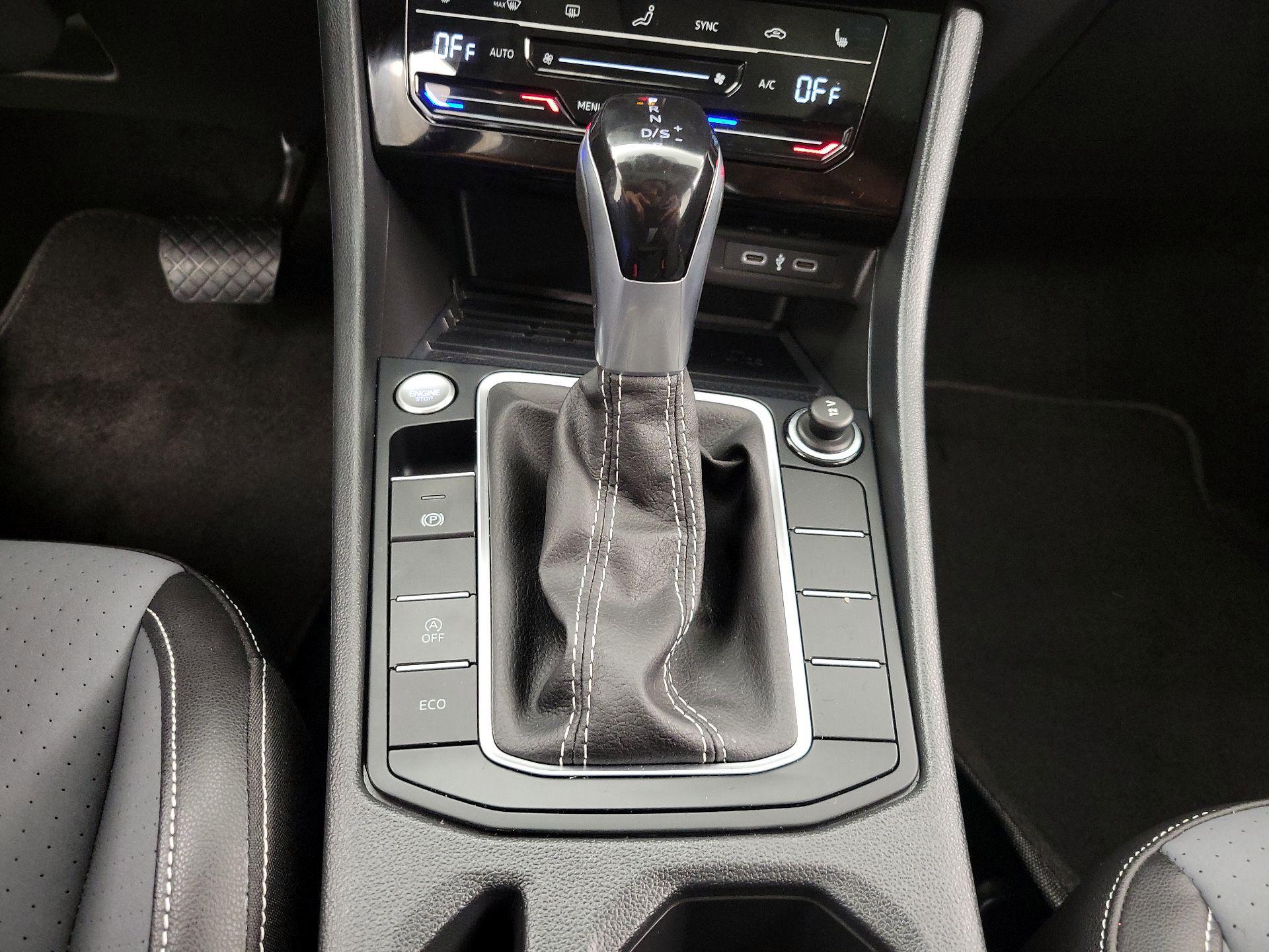 Thumbnail: 2025 Volkswagen Jetta - 17