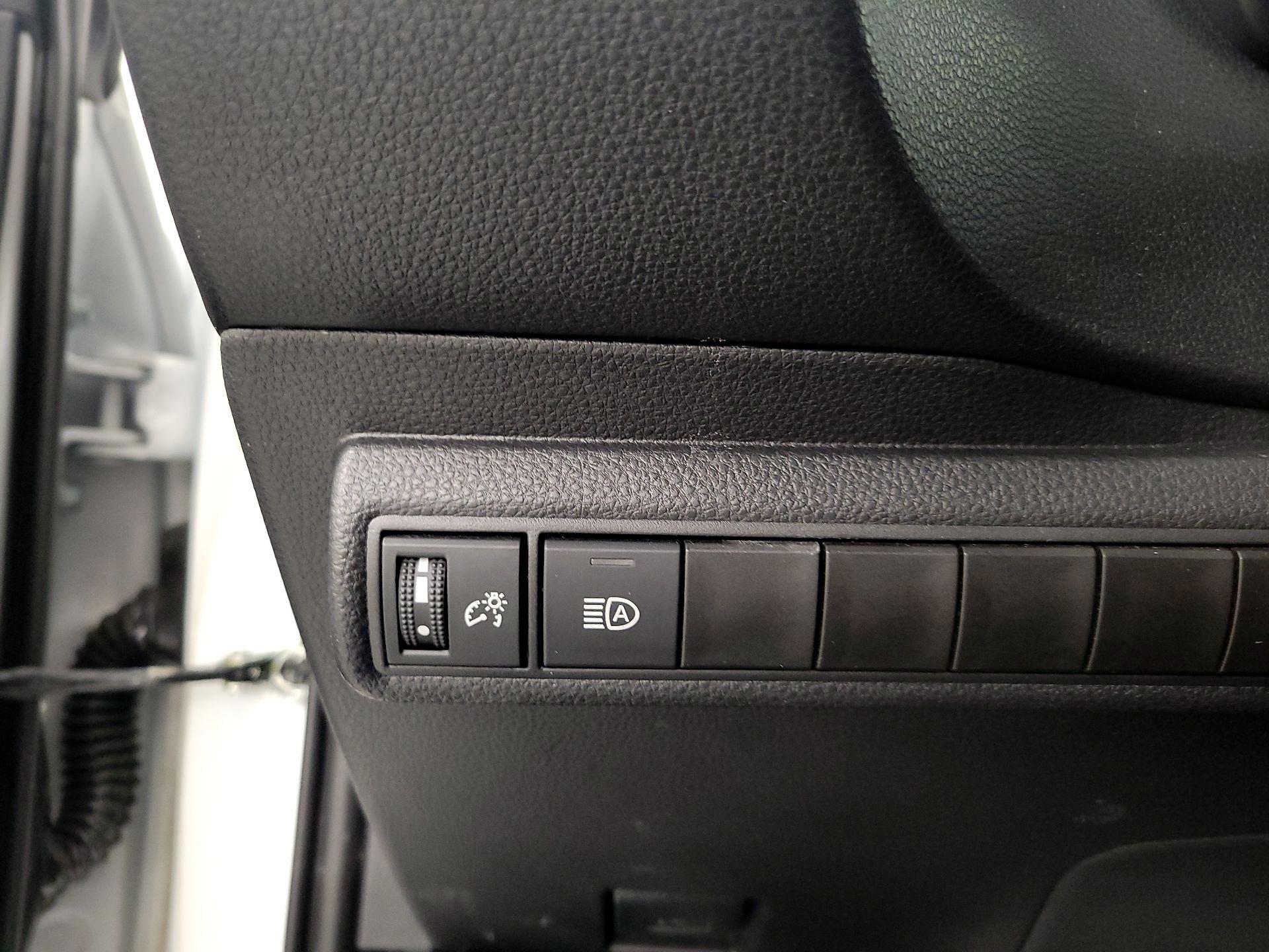 Thumbnail: 2025 Toyota Corolla - 13