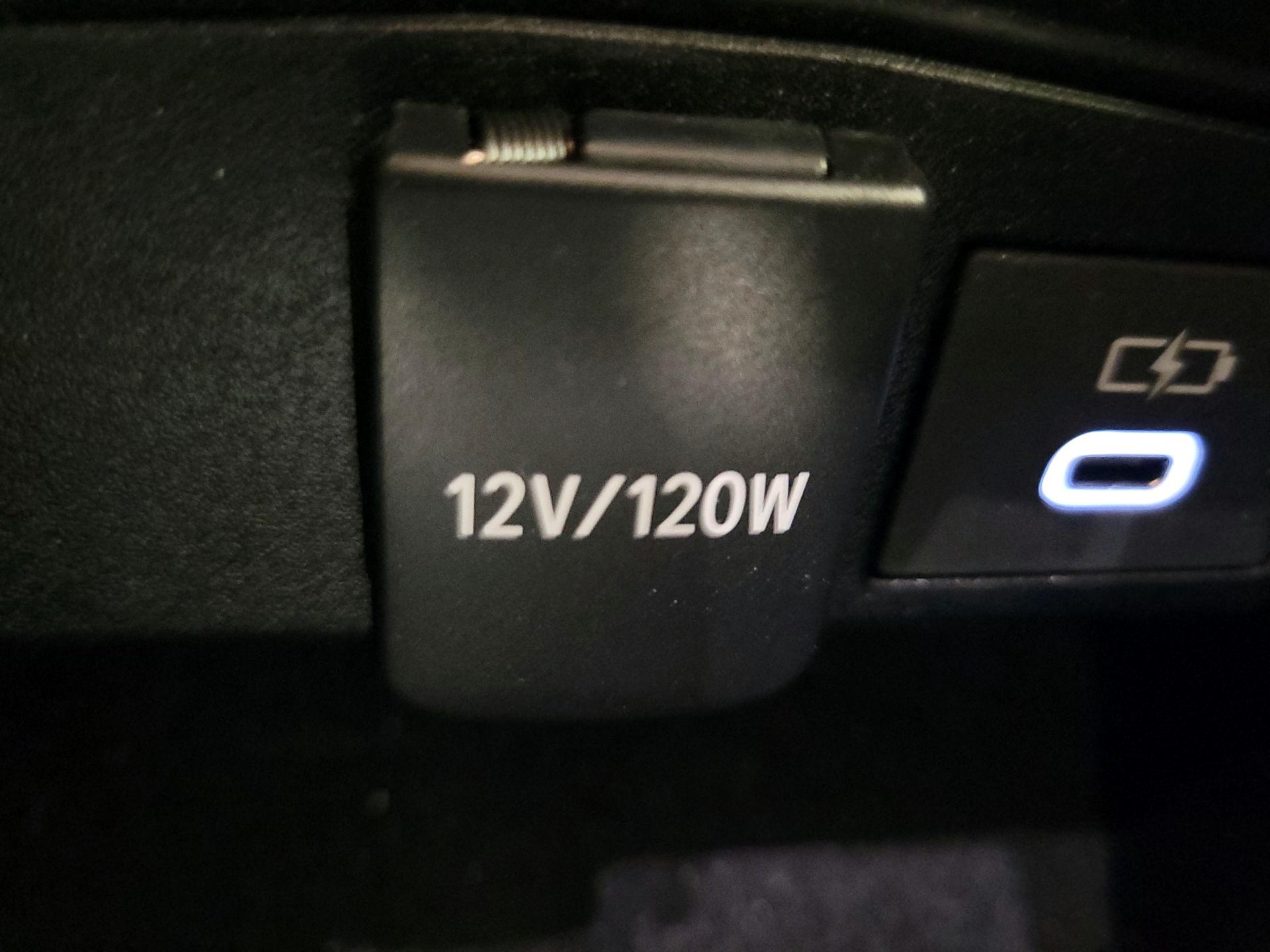 Thumbnail: 2025 Toyota Corolla - 19