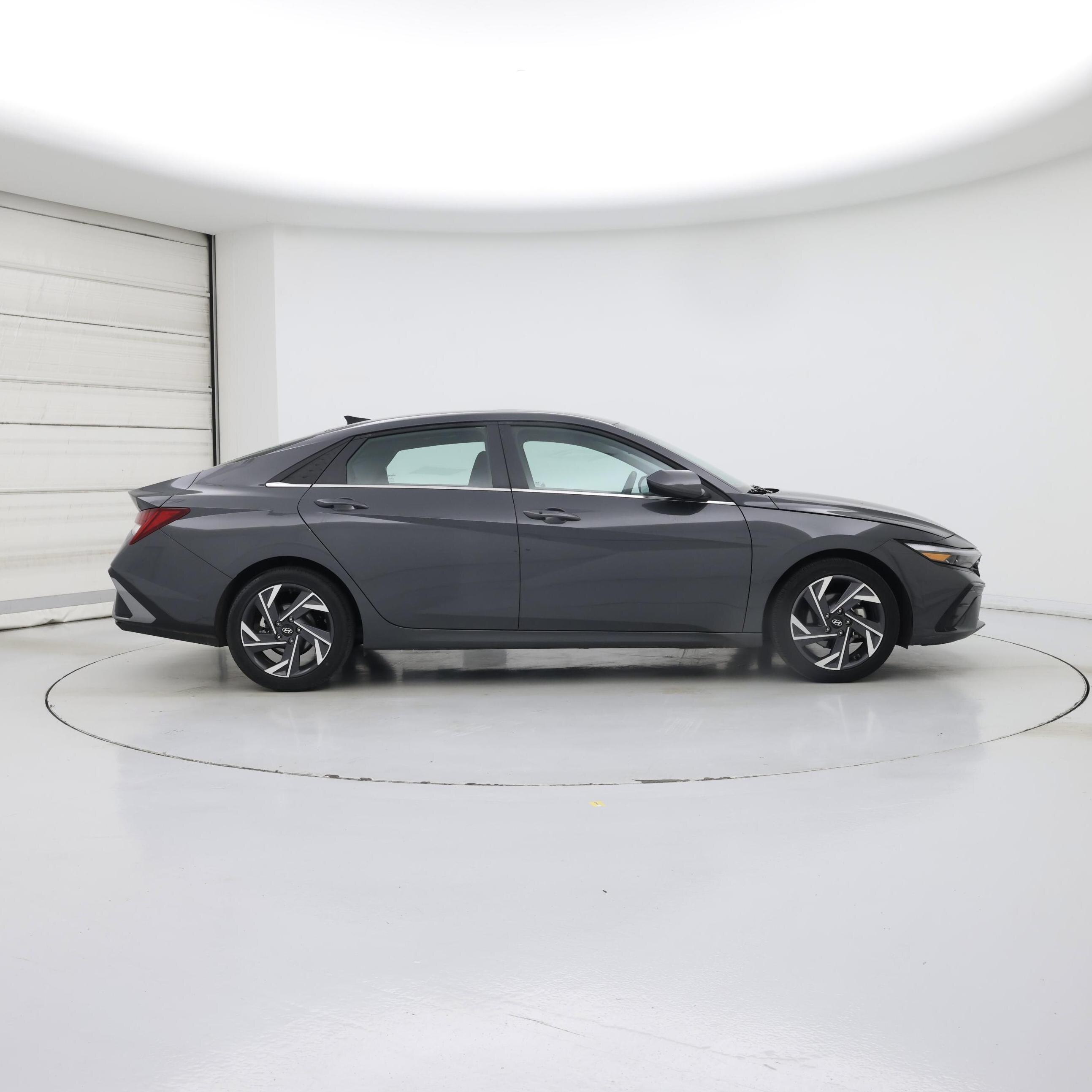 Thumbnail: 2025 Hyundai Elantra - 7