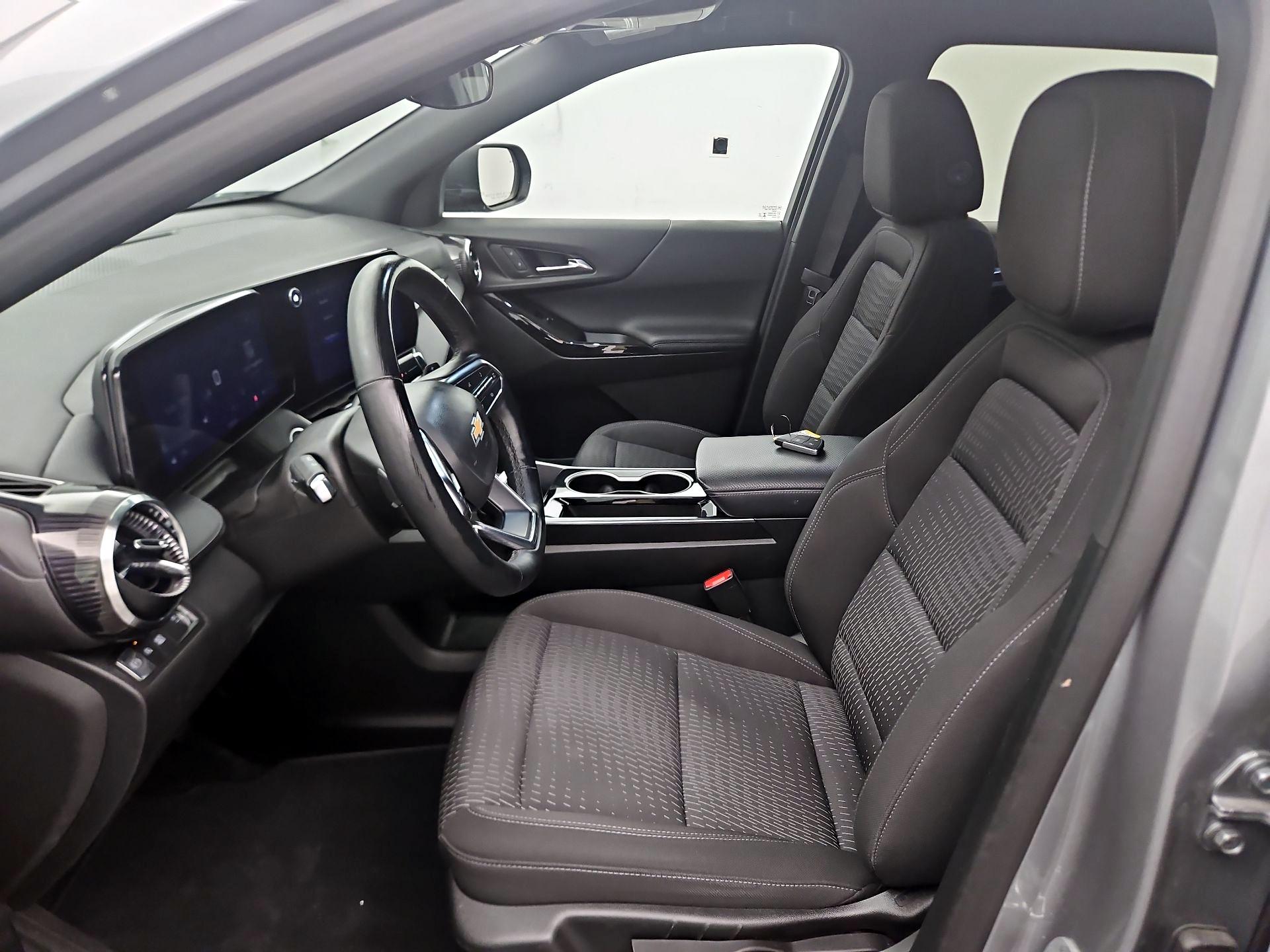 Thumbnail: 2025 Chevrolet Equinox - 11