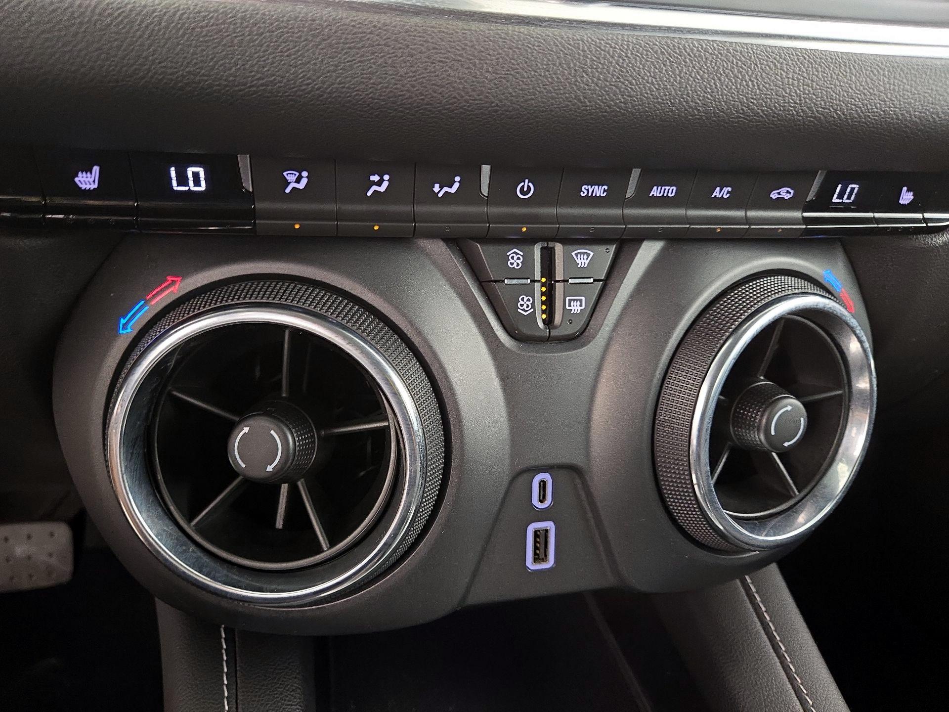 Thumbnail: 2025 Chevrolet Blazer - 16