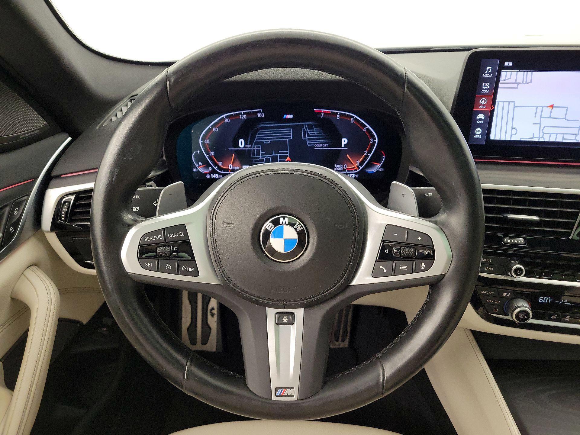 Thumbnail: 2022 BMW 5 Series - 10