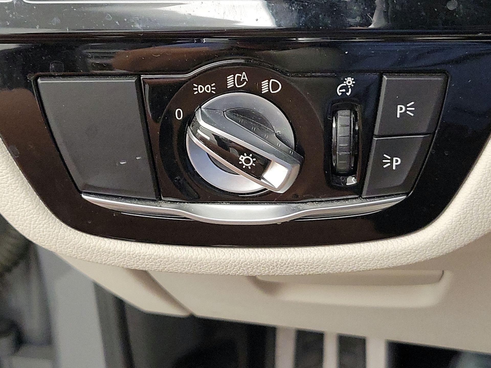 Thumbnail: 2022 BMW 5 Series - 13