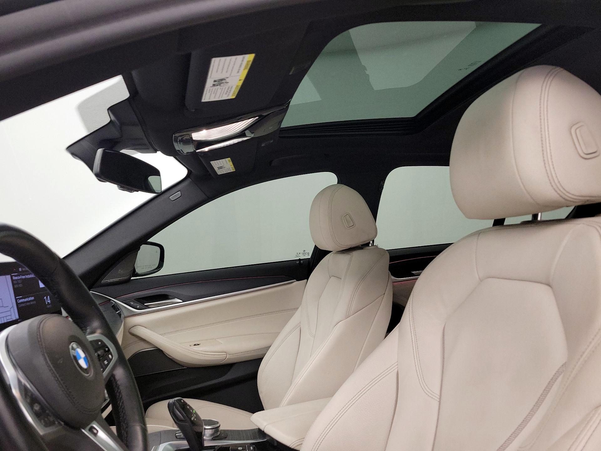 Thumbnail: 2022 BMW 5 Series - 20