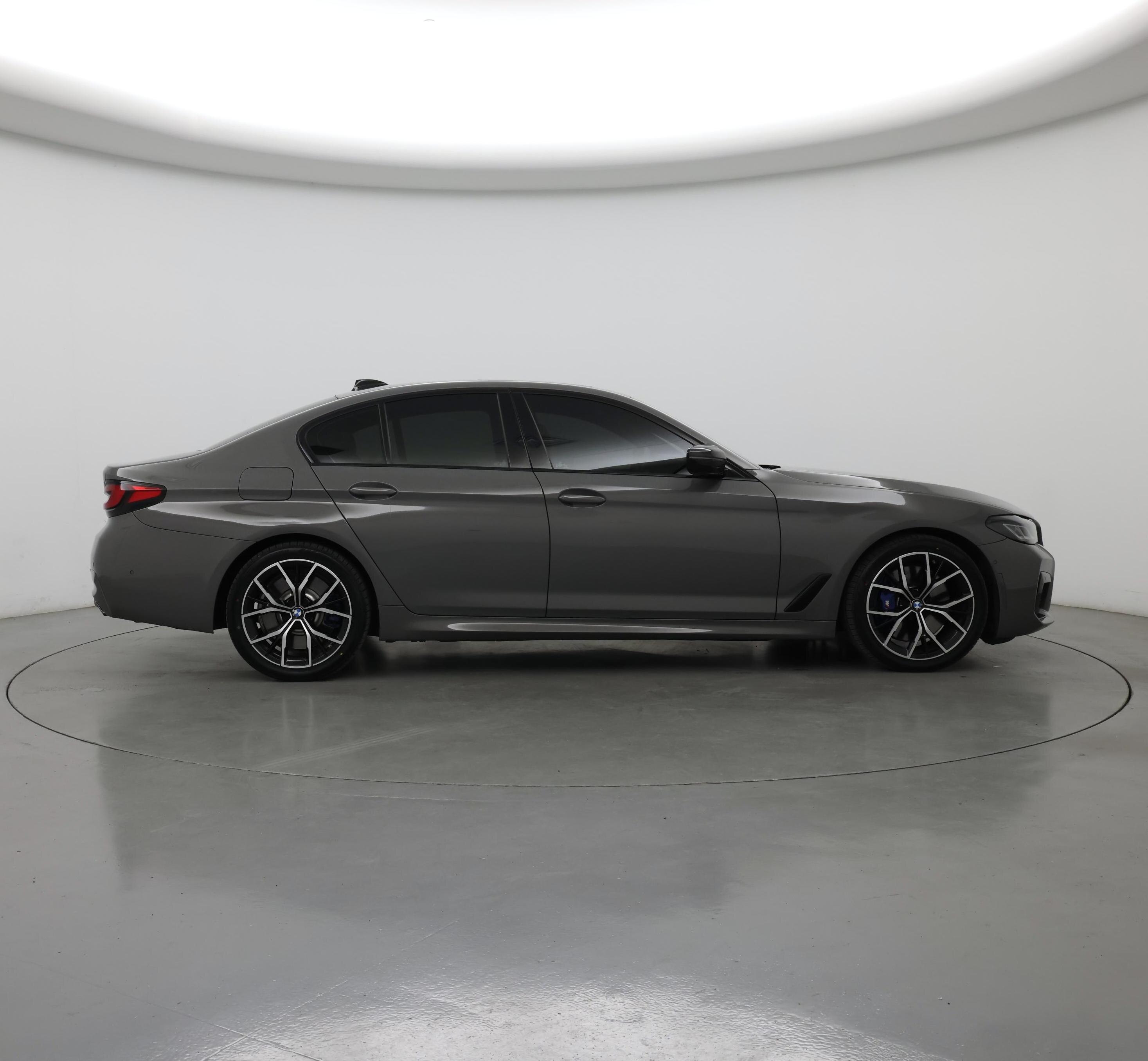 Thumbnail: 2022 BMW 5 Series - 7