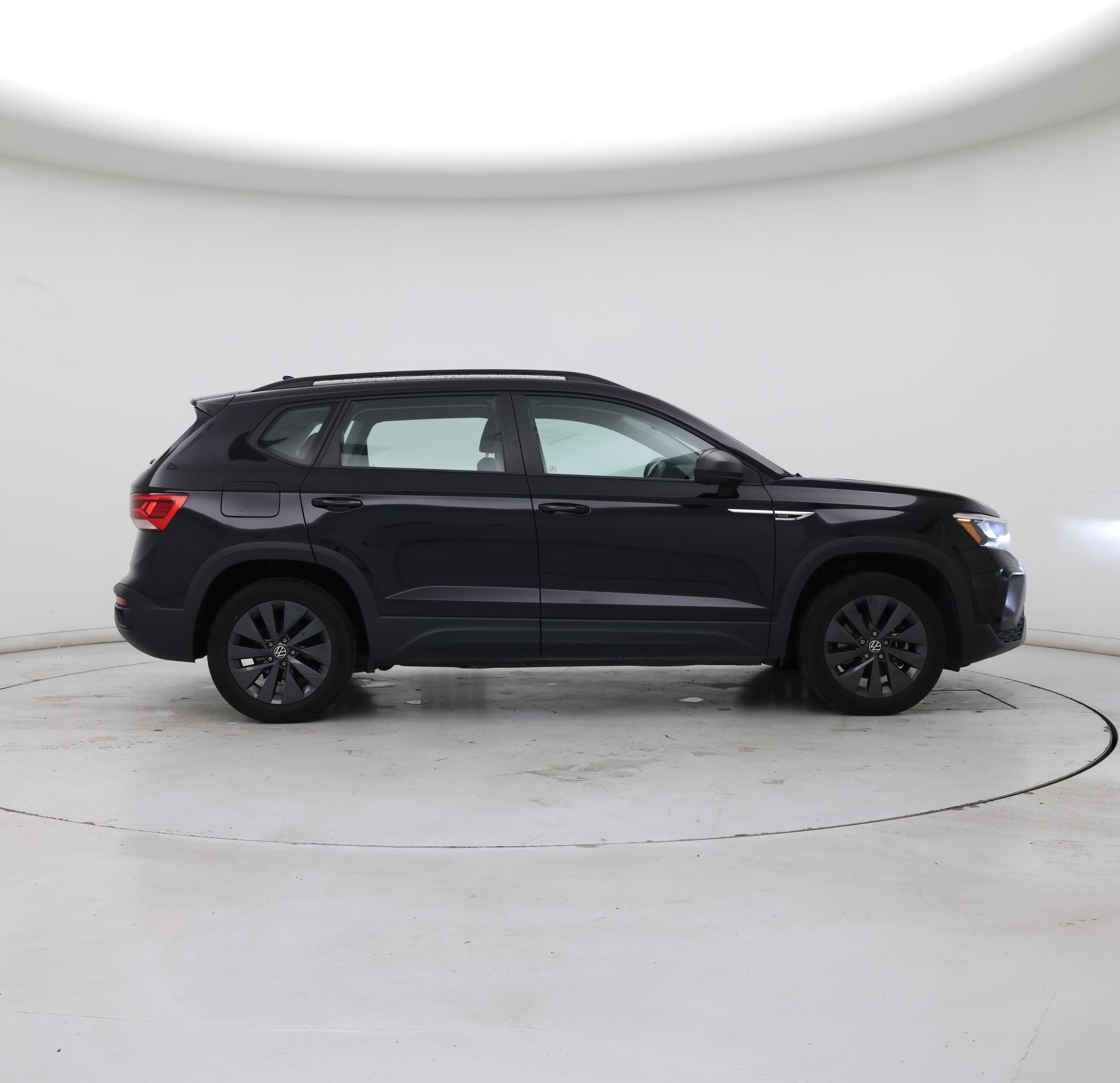 Thumbnail: 2024 Volkswagen Taos - 7
