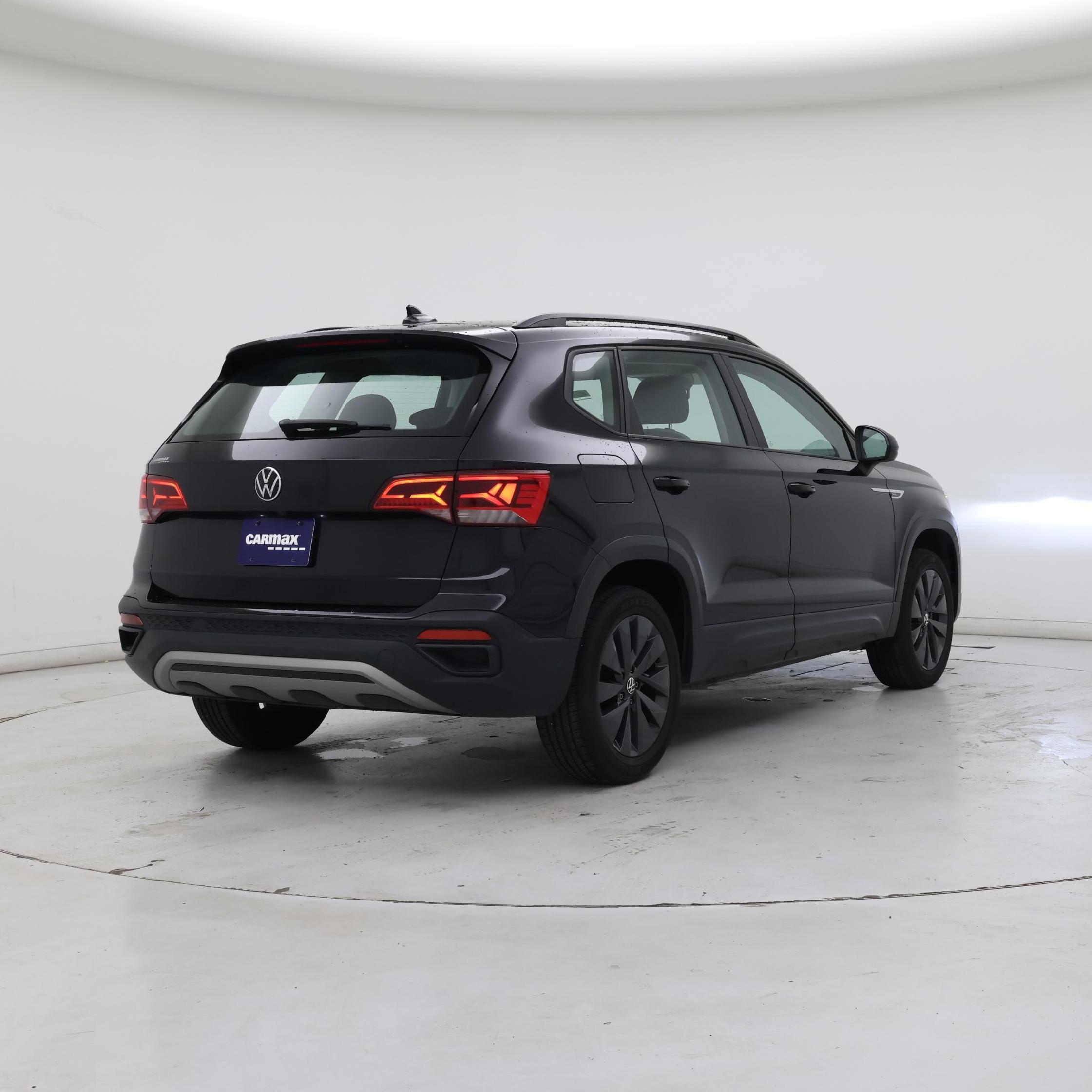 Thumbnail: 2024 Volkswagen Taos - 8
