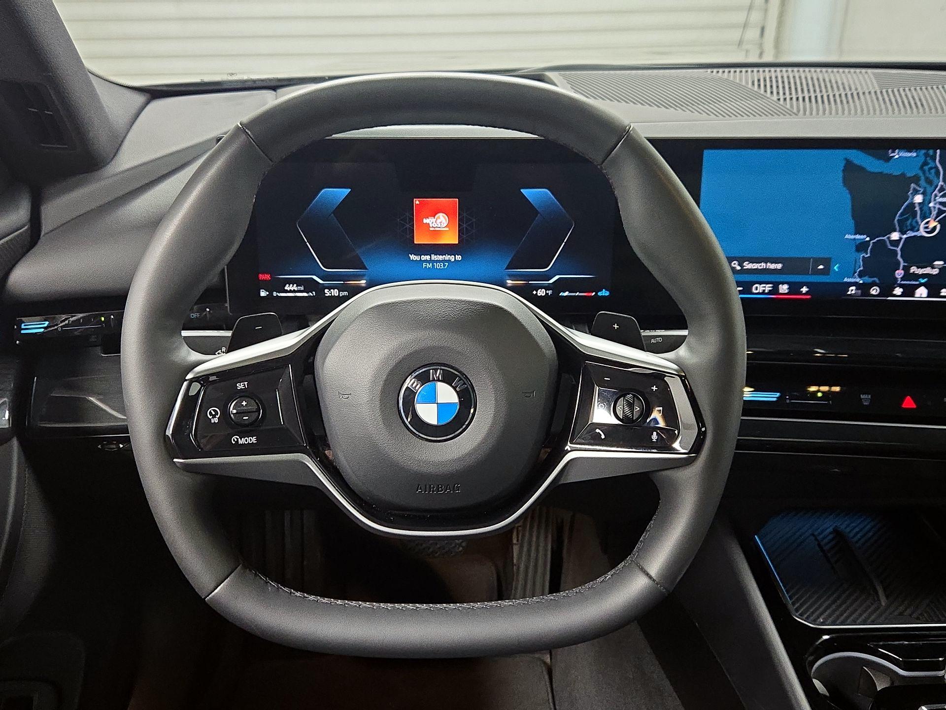 Thumbnail: 2025 BMW 5 Series - 10