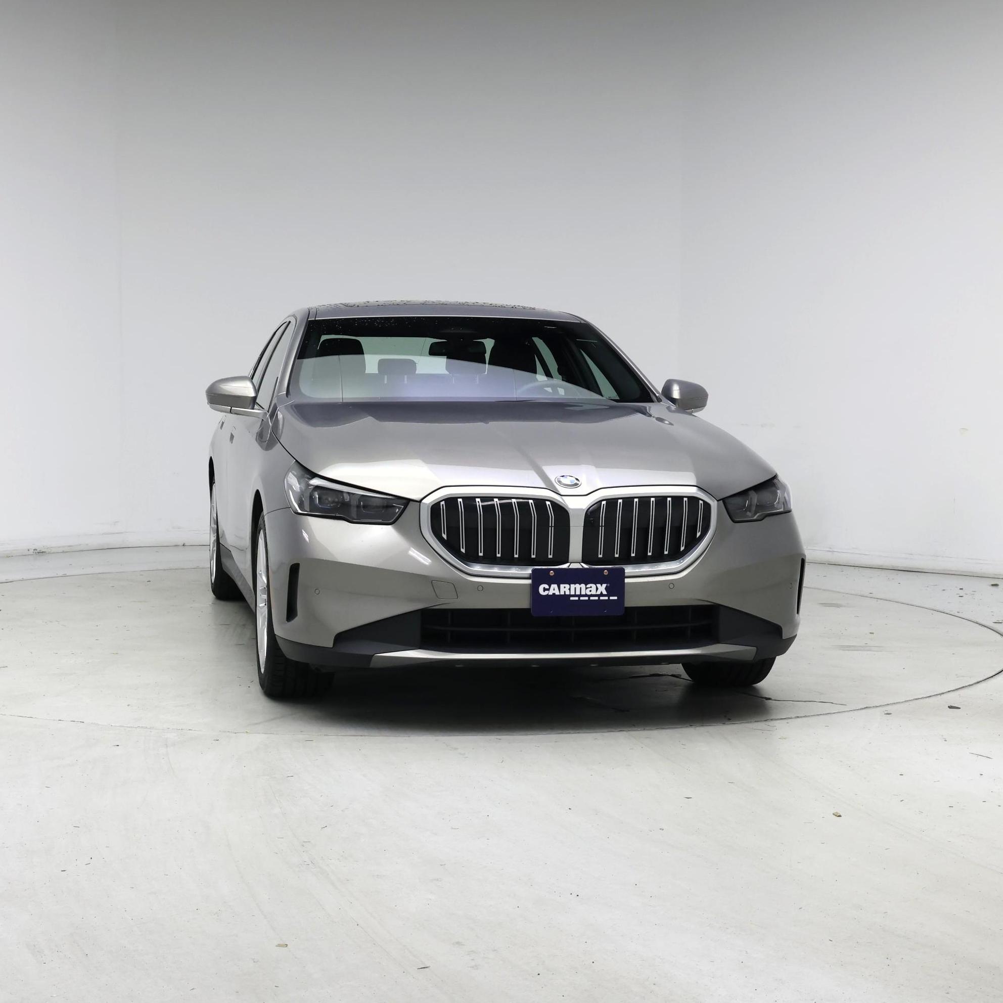 Thumbnail: 2025 BMW 5 Series - 5