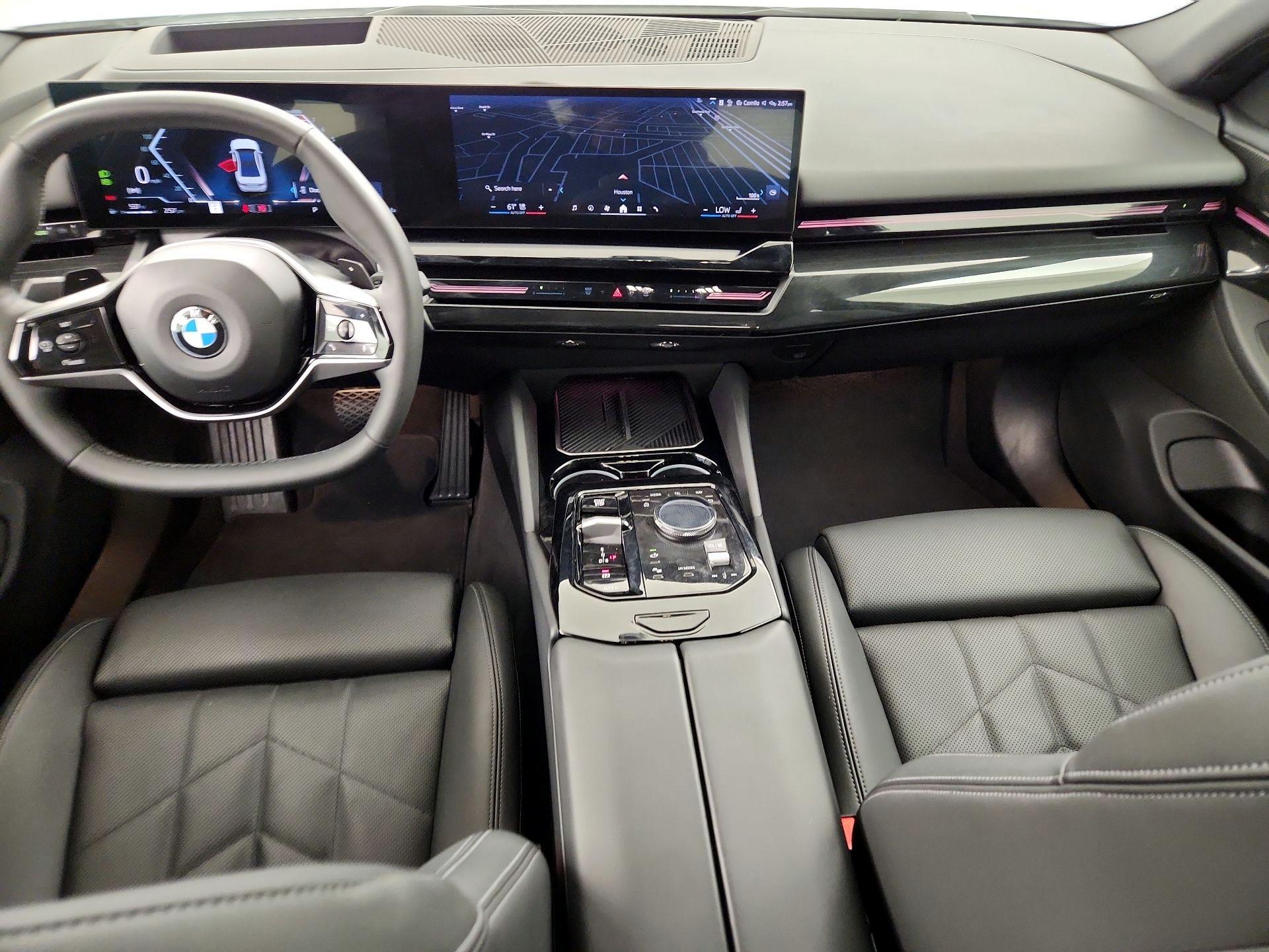 Thumbnail: 2025 BMW 5 Series - 9