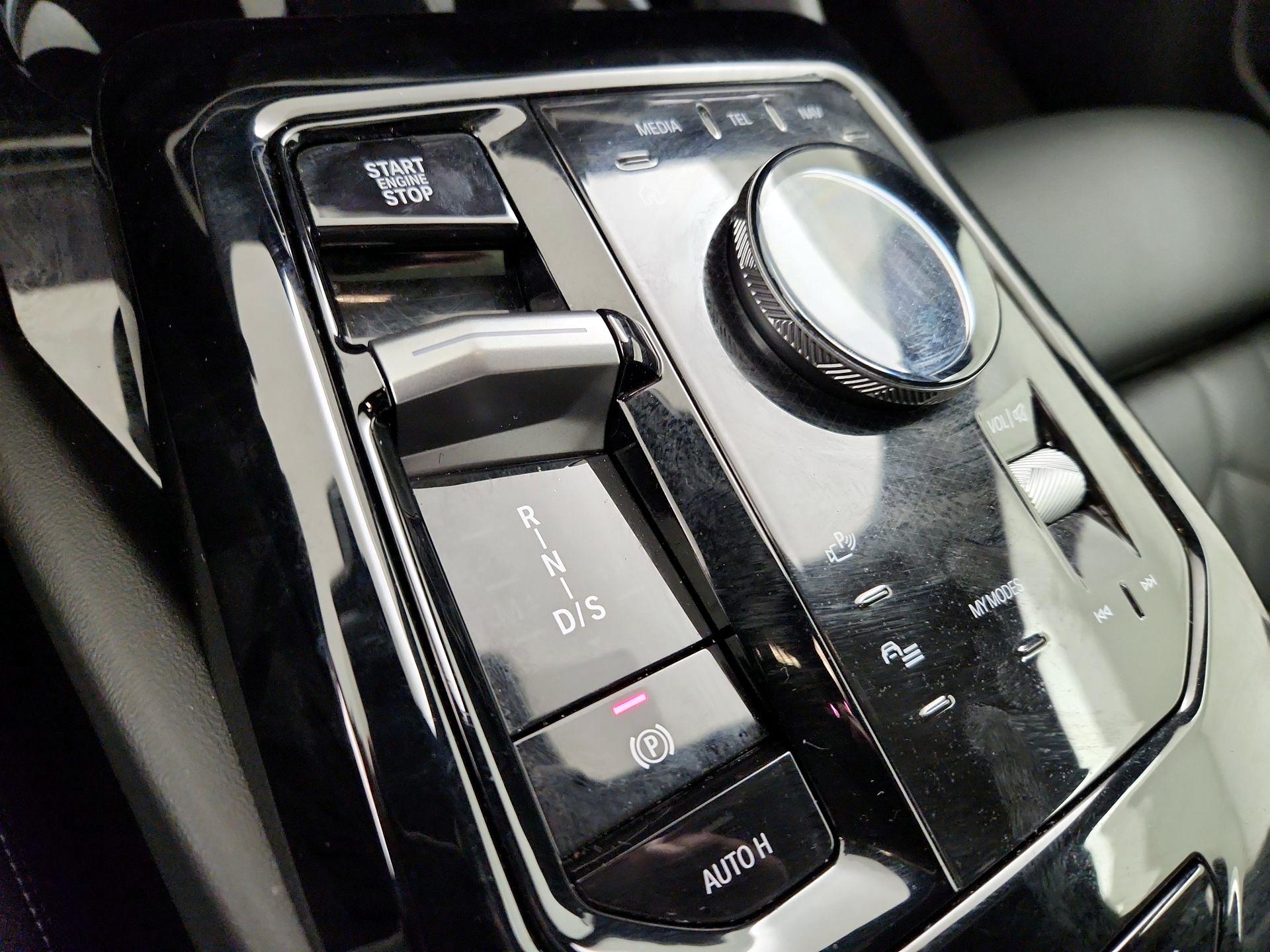 Thumbnail: 2025 BMW 5 Series - 18