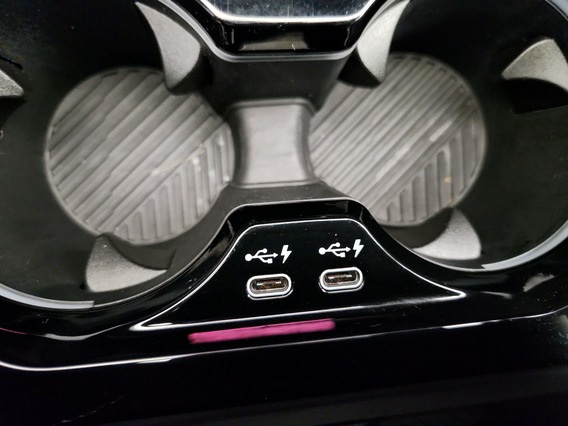 Thumbnail: 2025 BMW 5 Series - 19