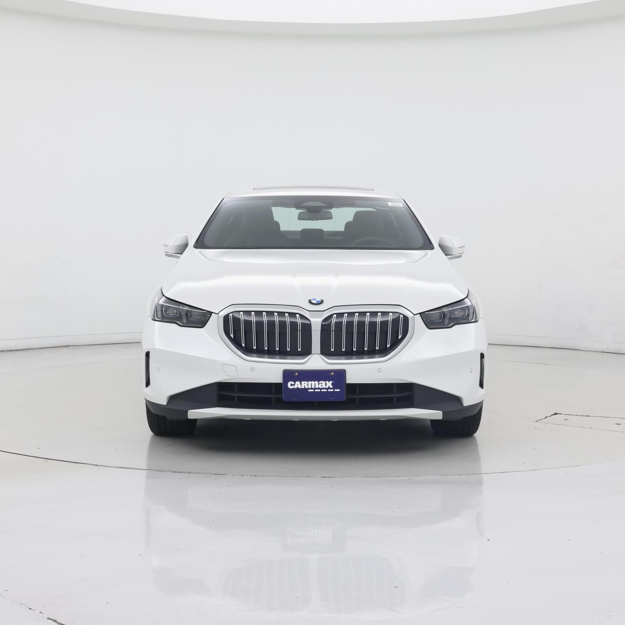 Thumbnail: 2025 BMW 5 Series - 5