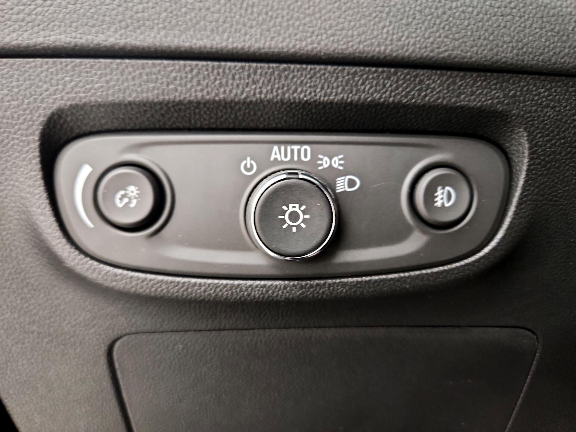 Thumbnail: 2023 Buick Encore GX - 13