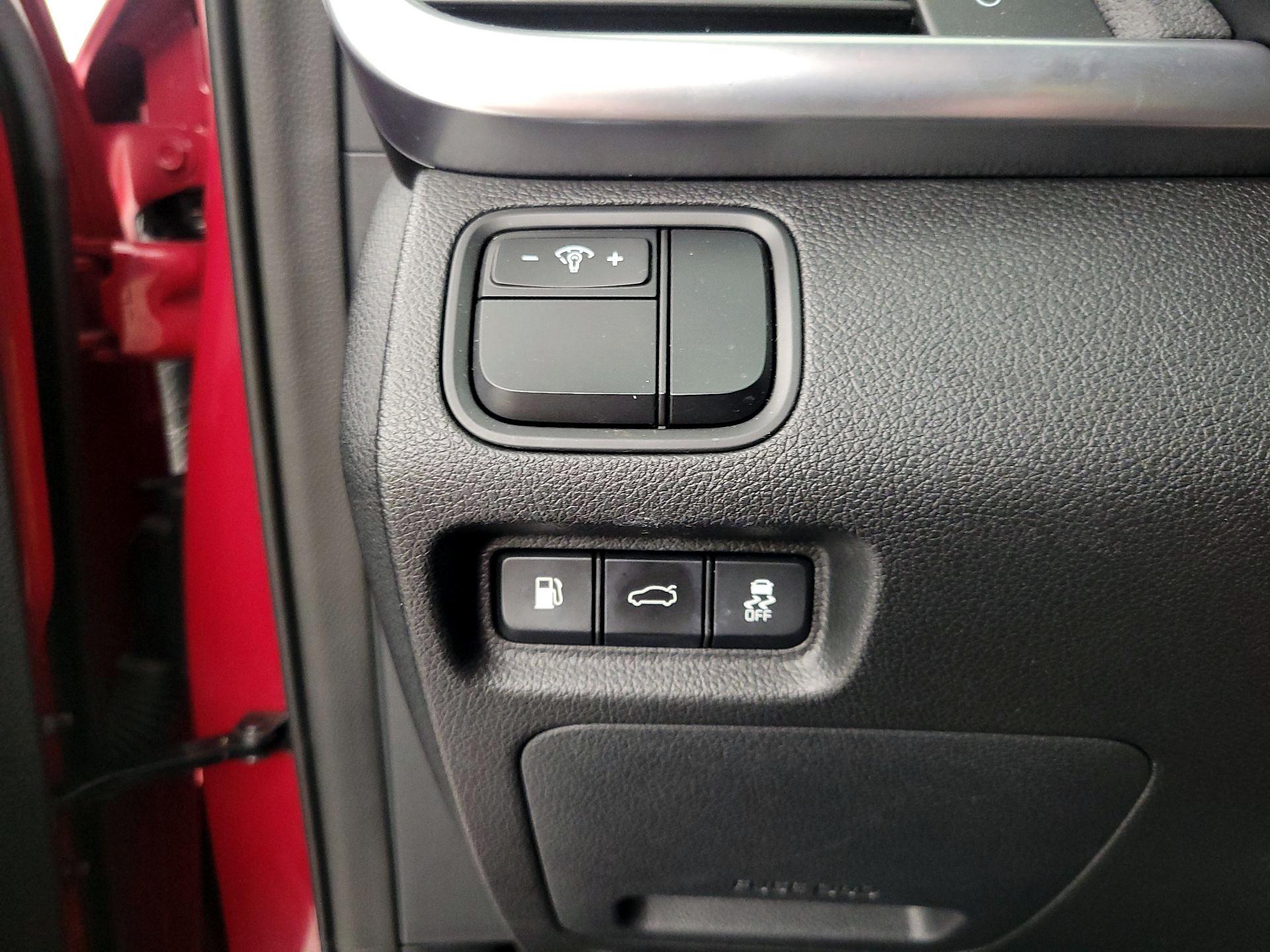 Thumbnail: 2018 Kia Optima - 13