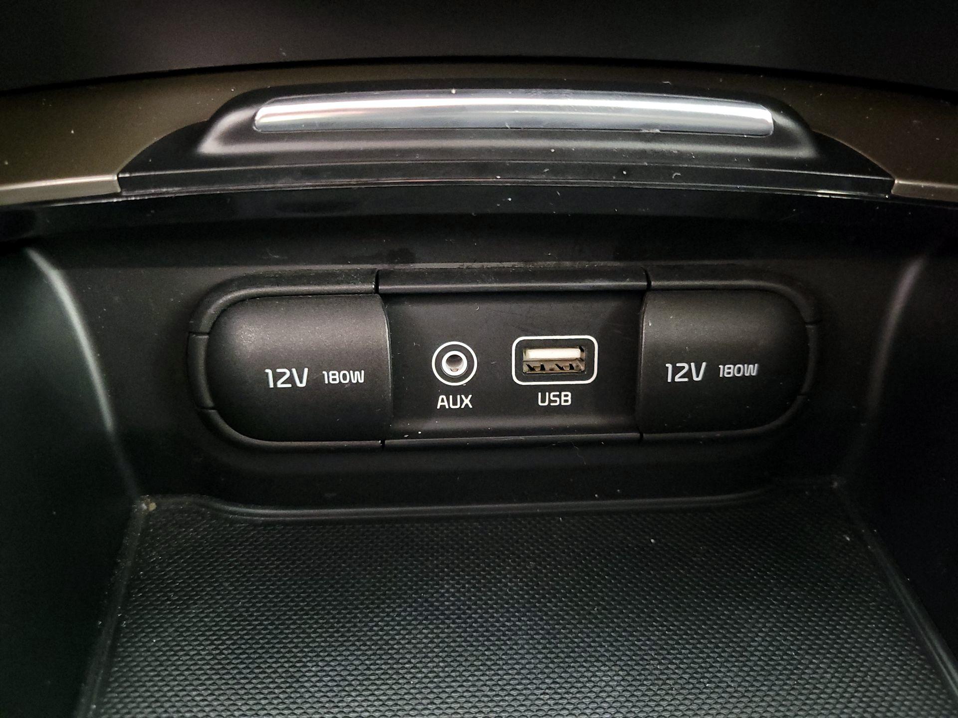 Thumbnail: 2018 Kia Optima - 19