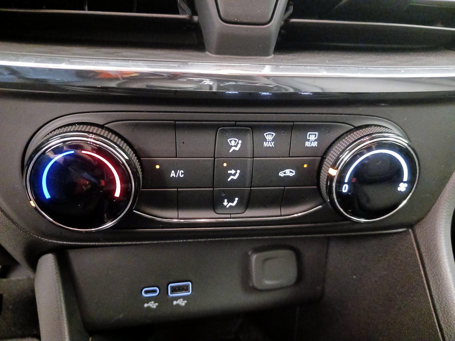 Thumbnail: 2025 Buick Encore GX - 16