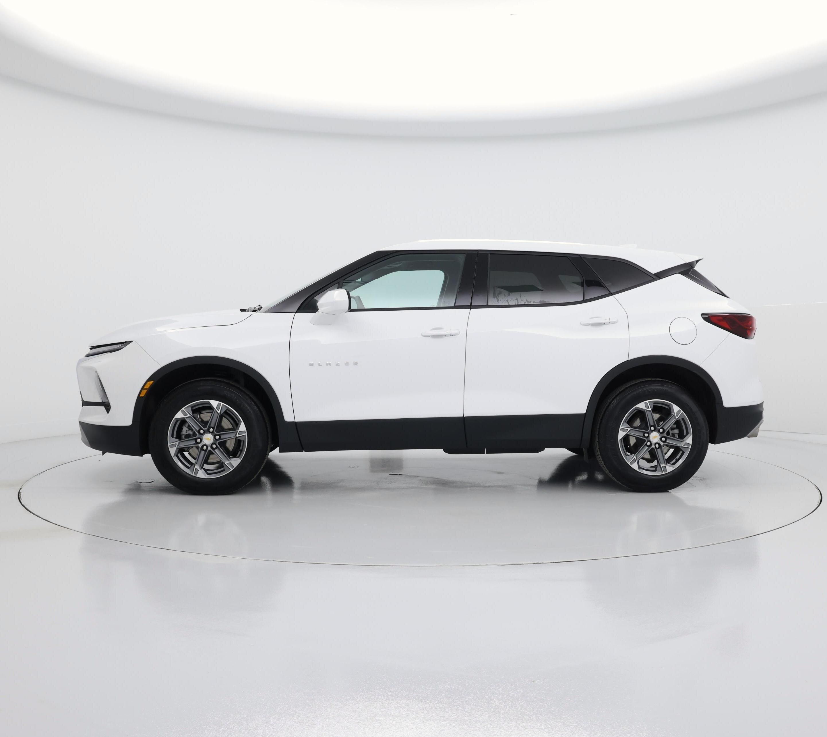 Thumbnail: 2025 Chevrolet Blazer - 3