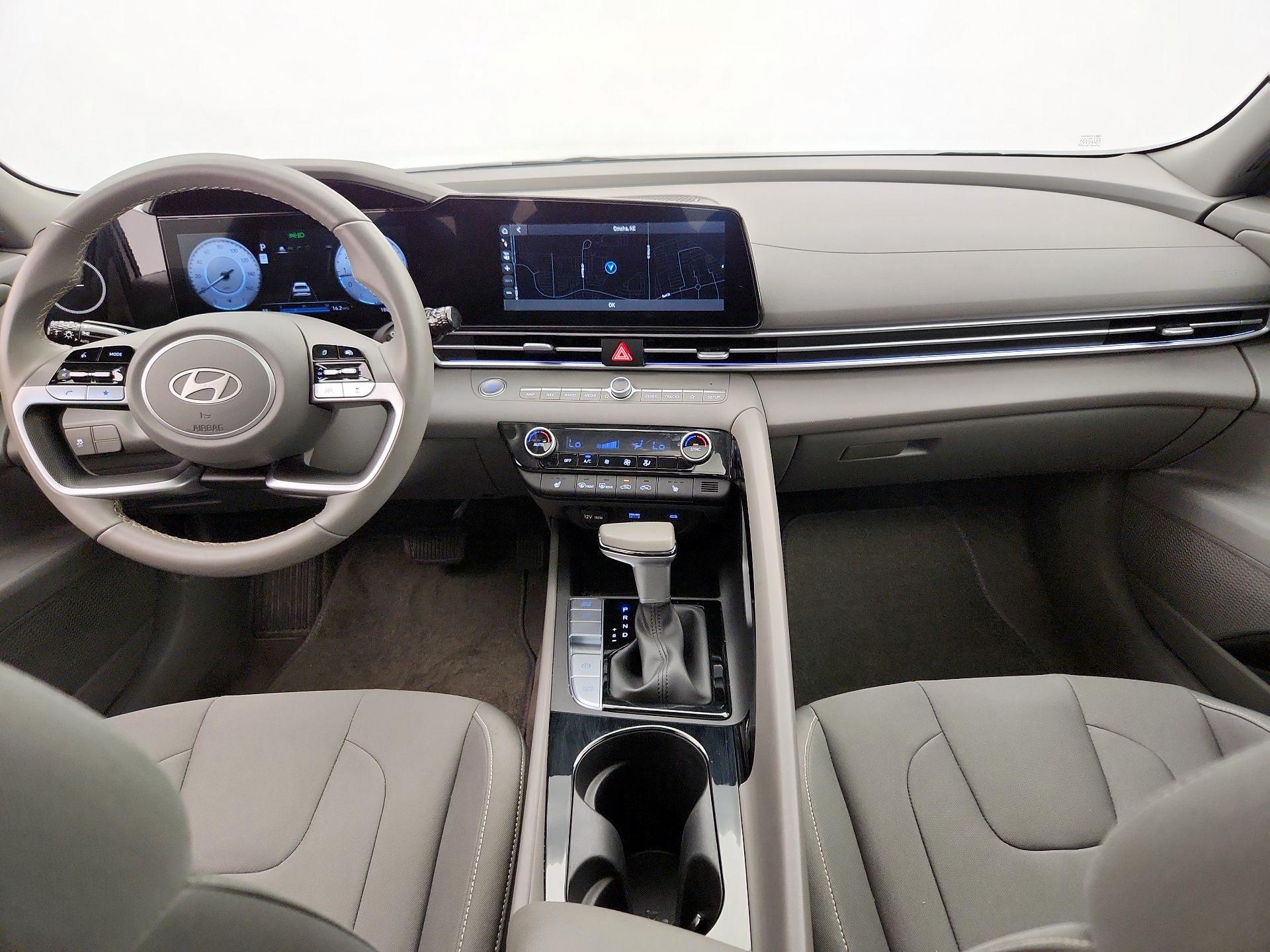 Thumbnail: 2025 Hyundai Elantra - 9