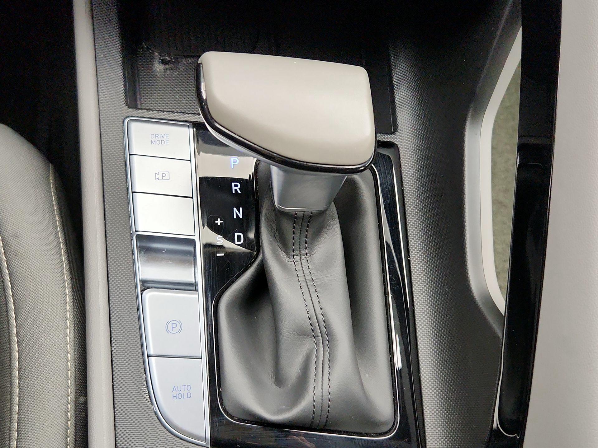 Thumbnail: 2025 Hyundai Elantra - 18