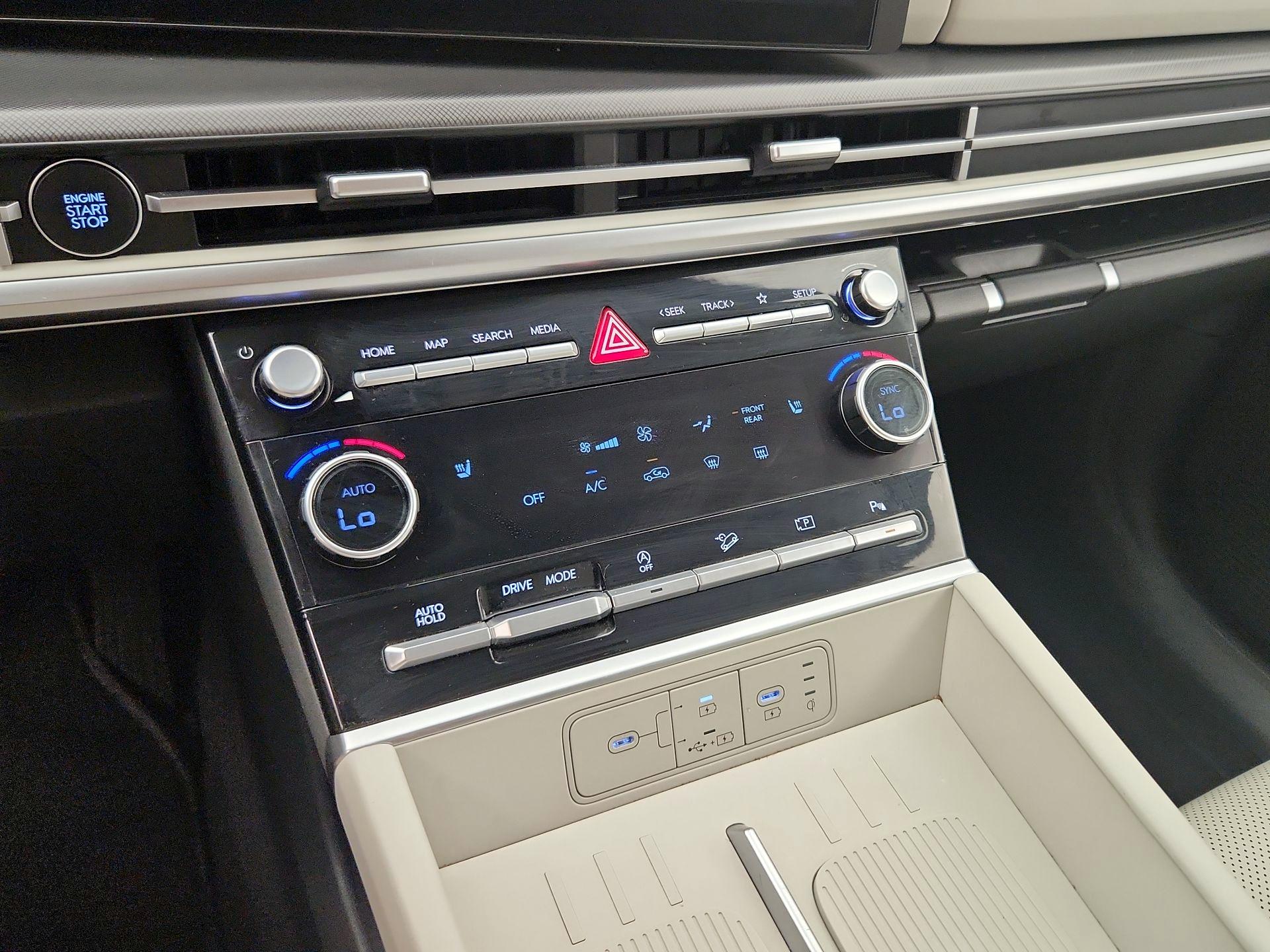 Thumbnail: 2025 Hyundai Santa Fe - 16