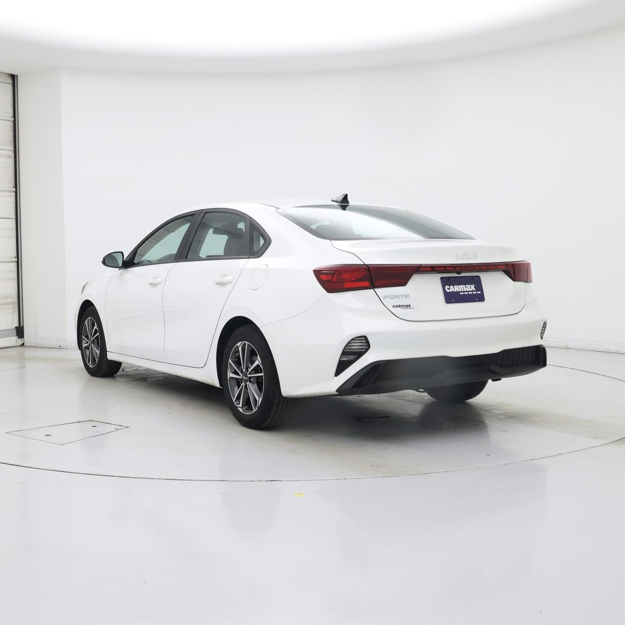 Thumbnail: 2024 Kia Forte - 2