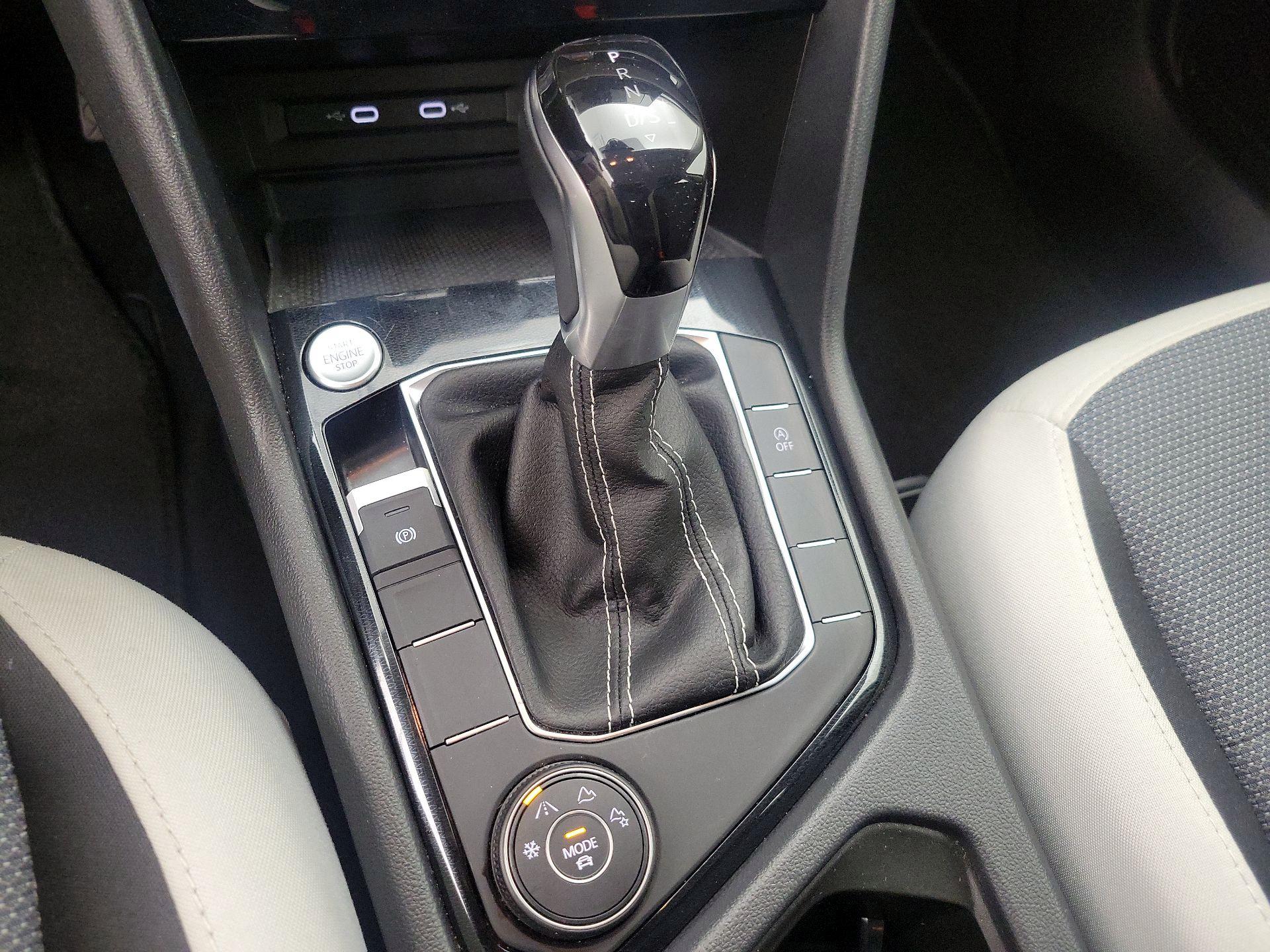 Thumbnail: 2025 Volkswagen Taos - 17