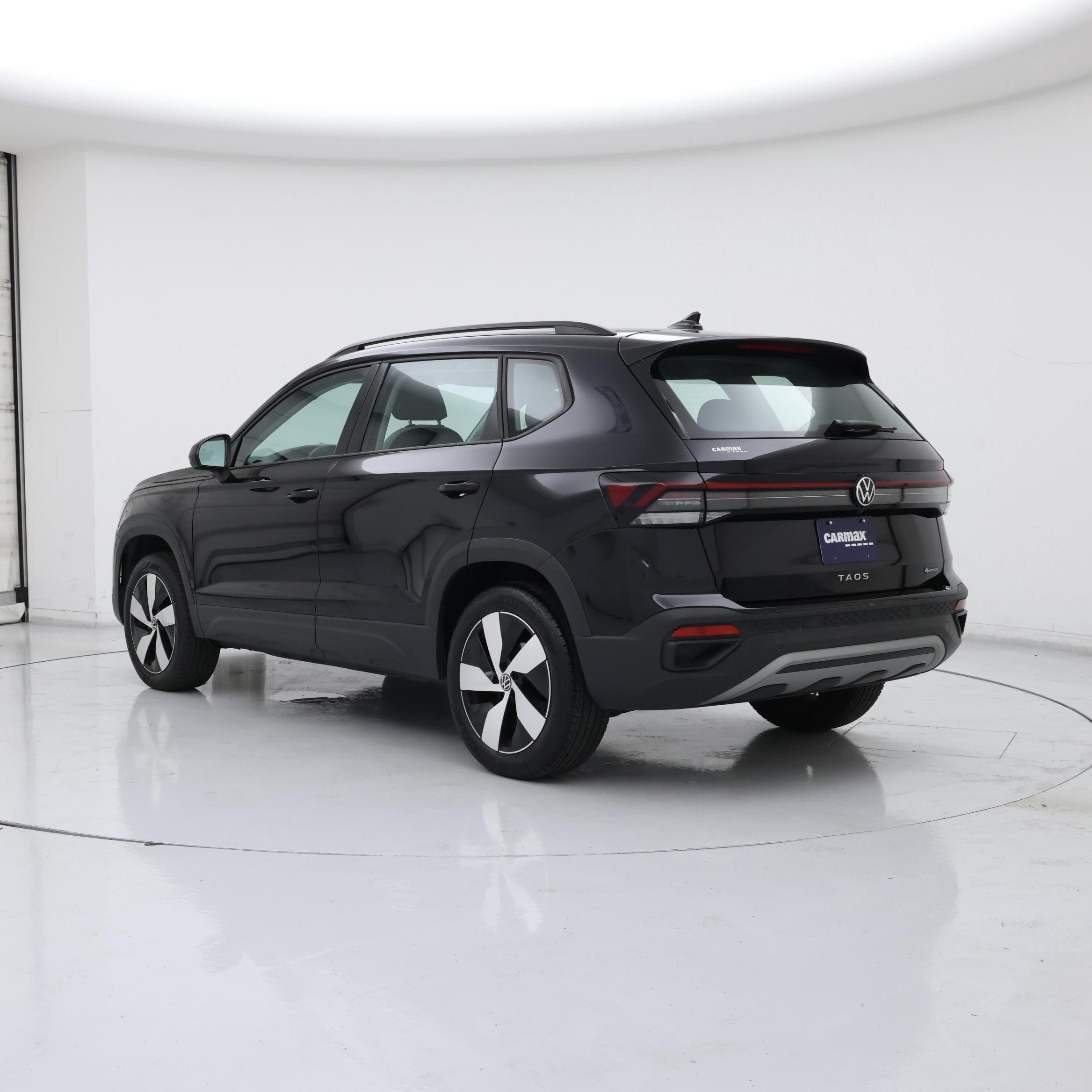 Thumbnail: 2025 Volkswagen Taos - 2