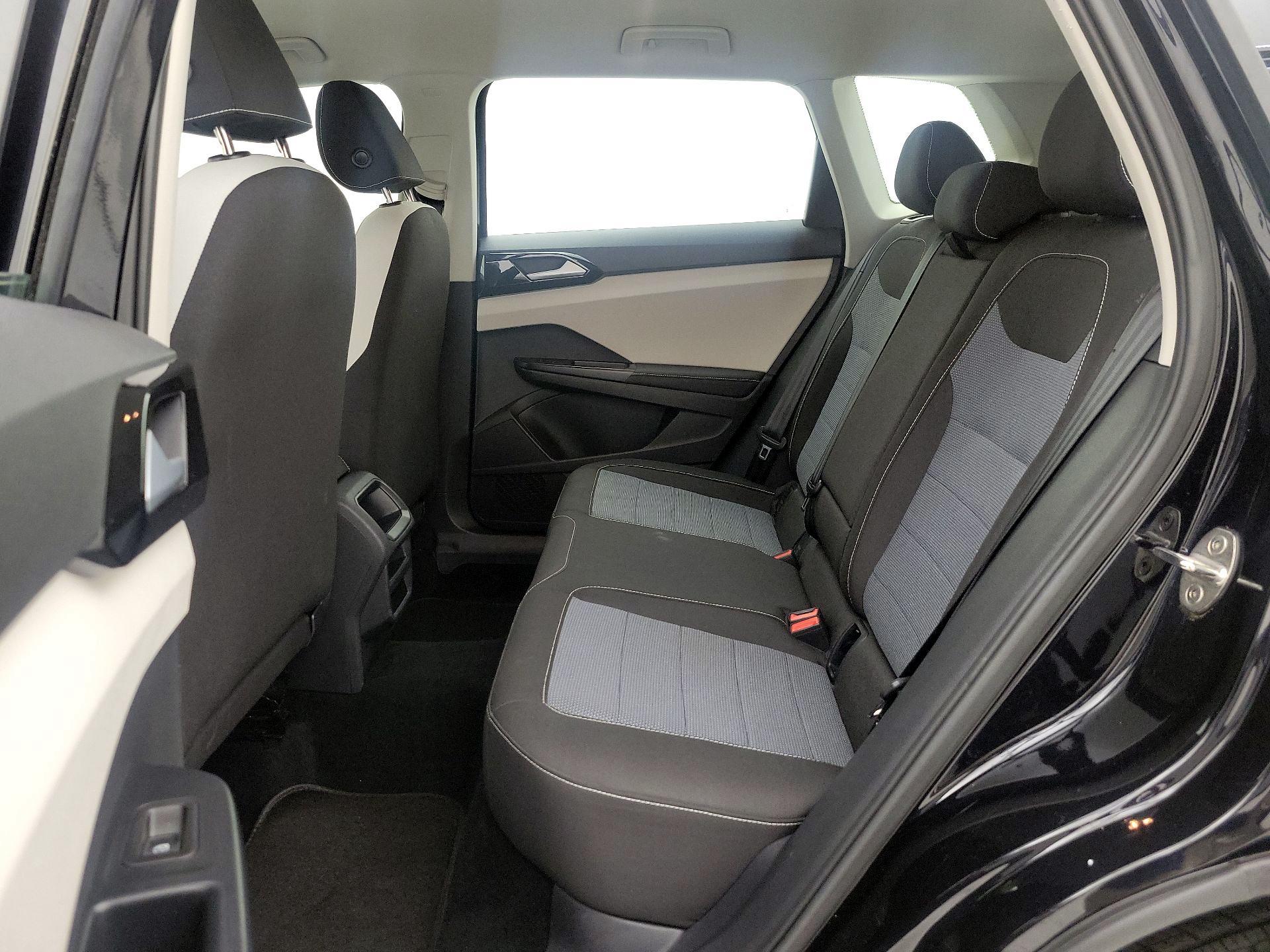 Thumbnail: 2025 Volkswagen Taos - 19