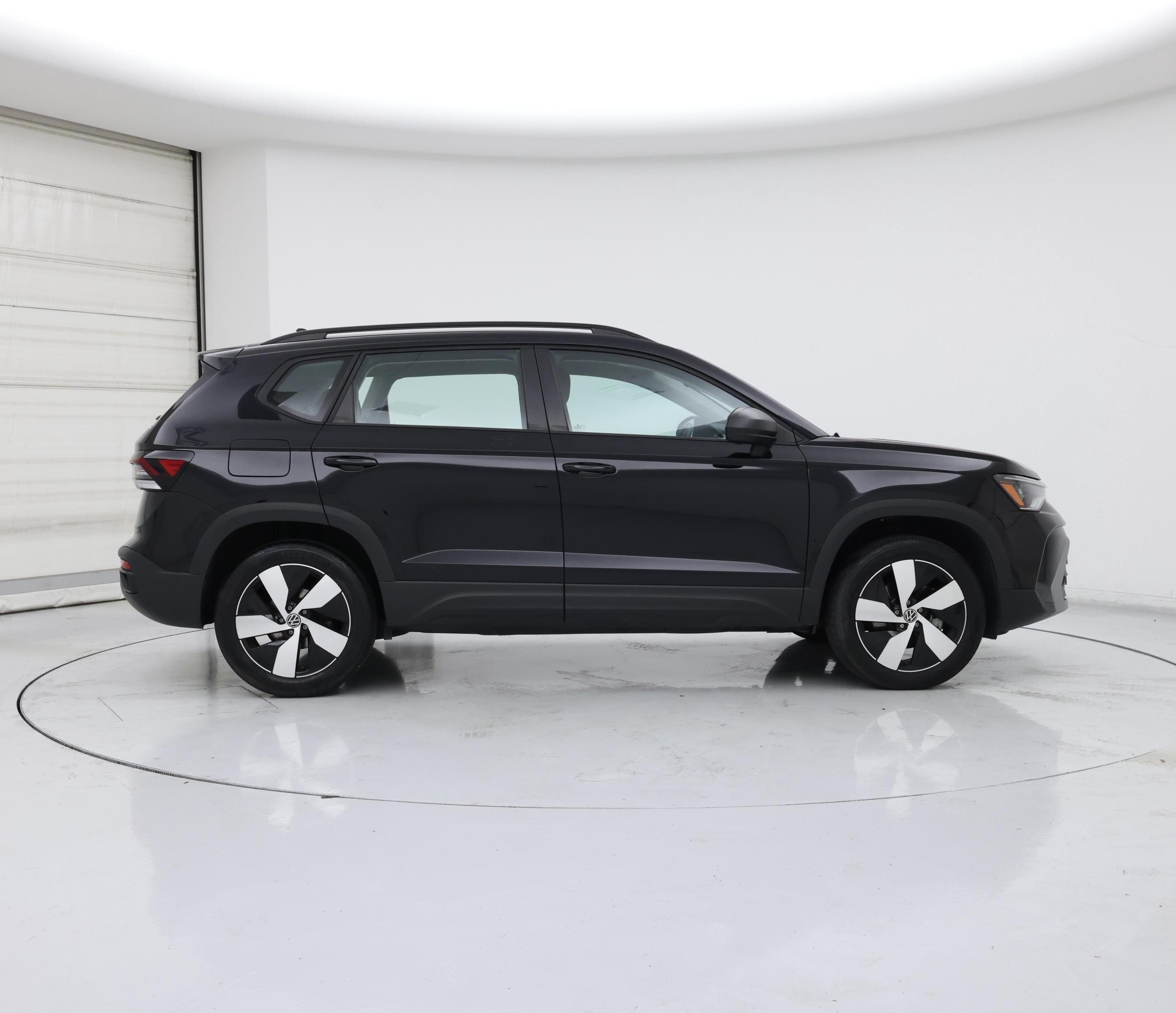 Thumbnail: 2025 Volkswagen Taos - 7