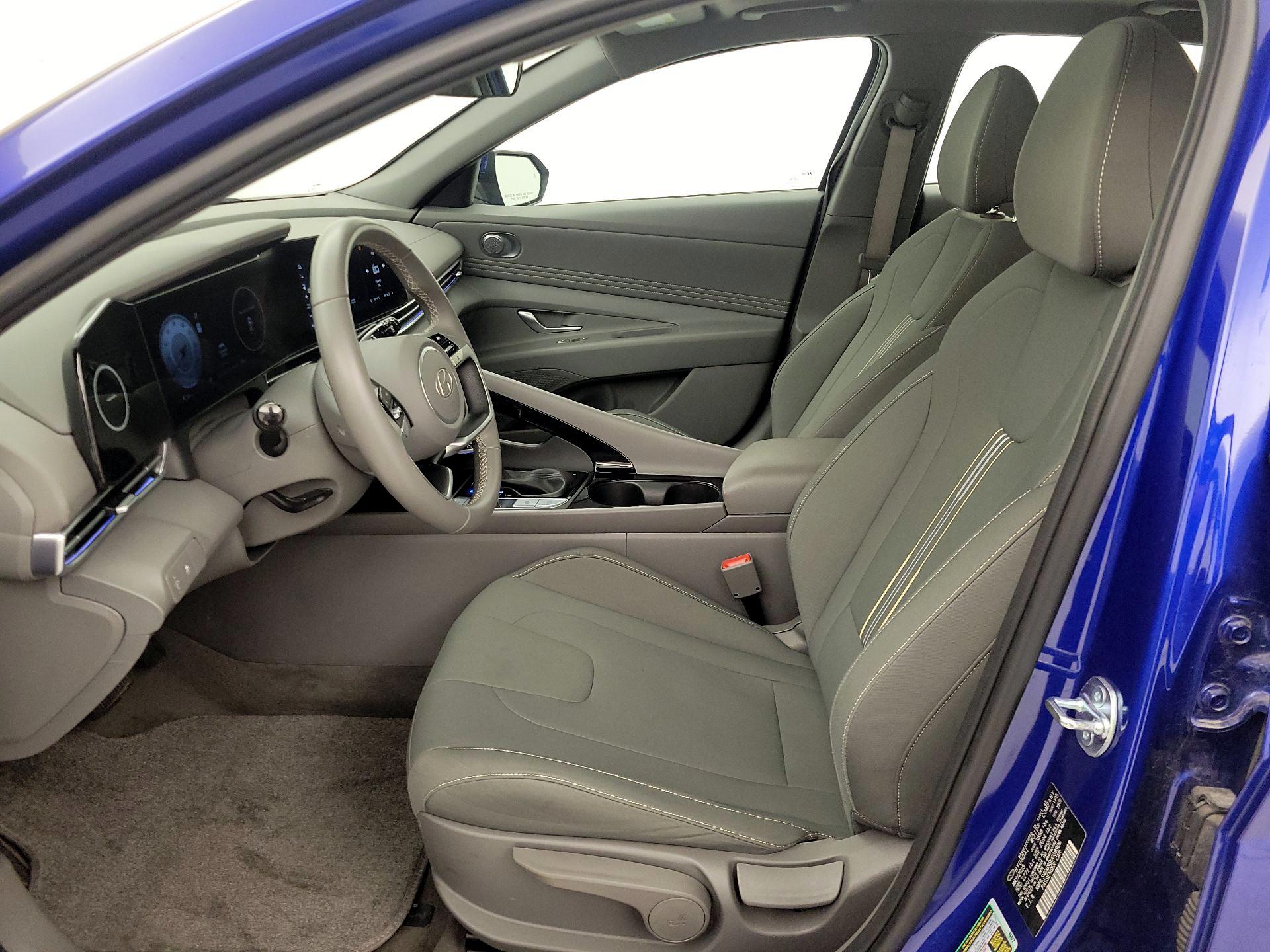 Thumbnail: 2025 Hyundai Elantra - 11